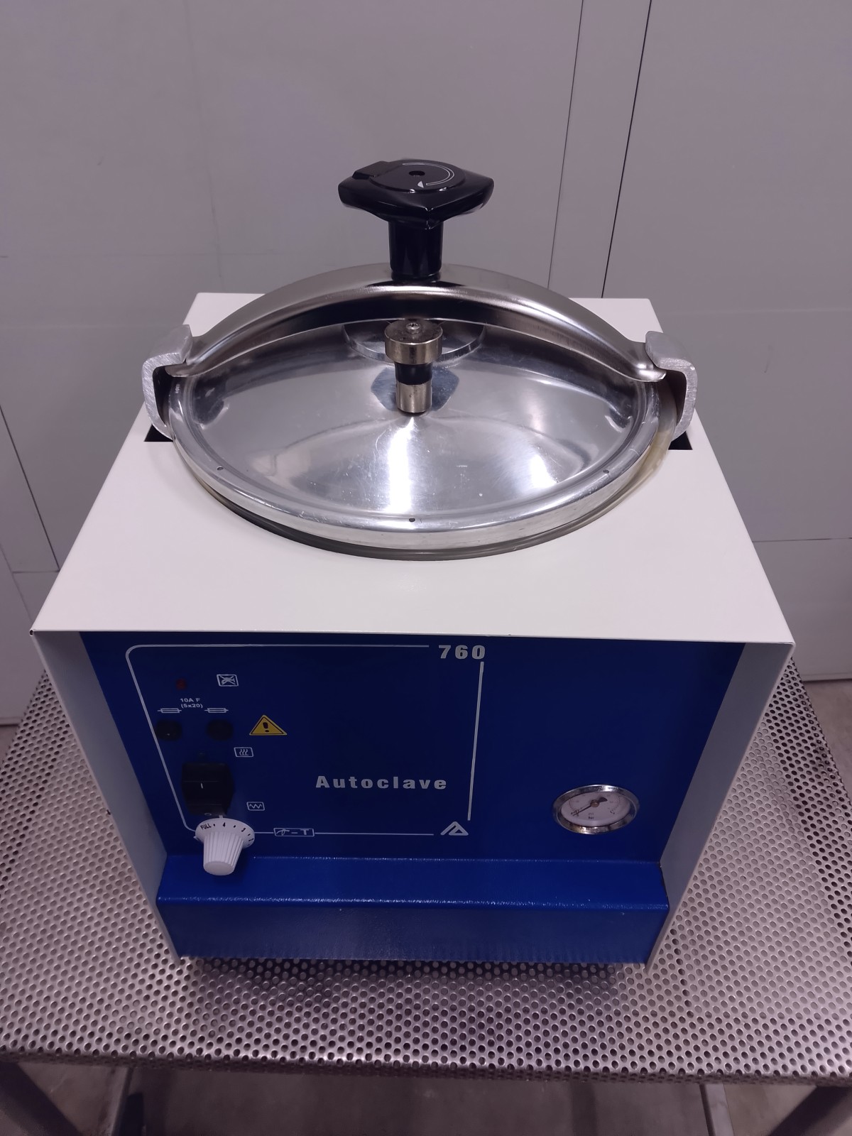 AUTOCLAVE DA BANCO DA 15 LT – ASAL (COD. LAB-AUT-5) in vendita - foto 4