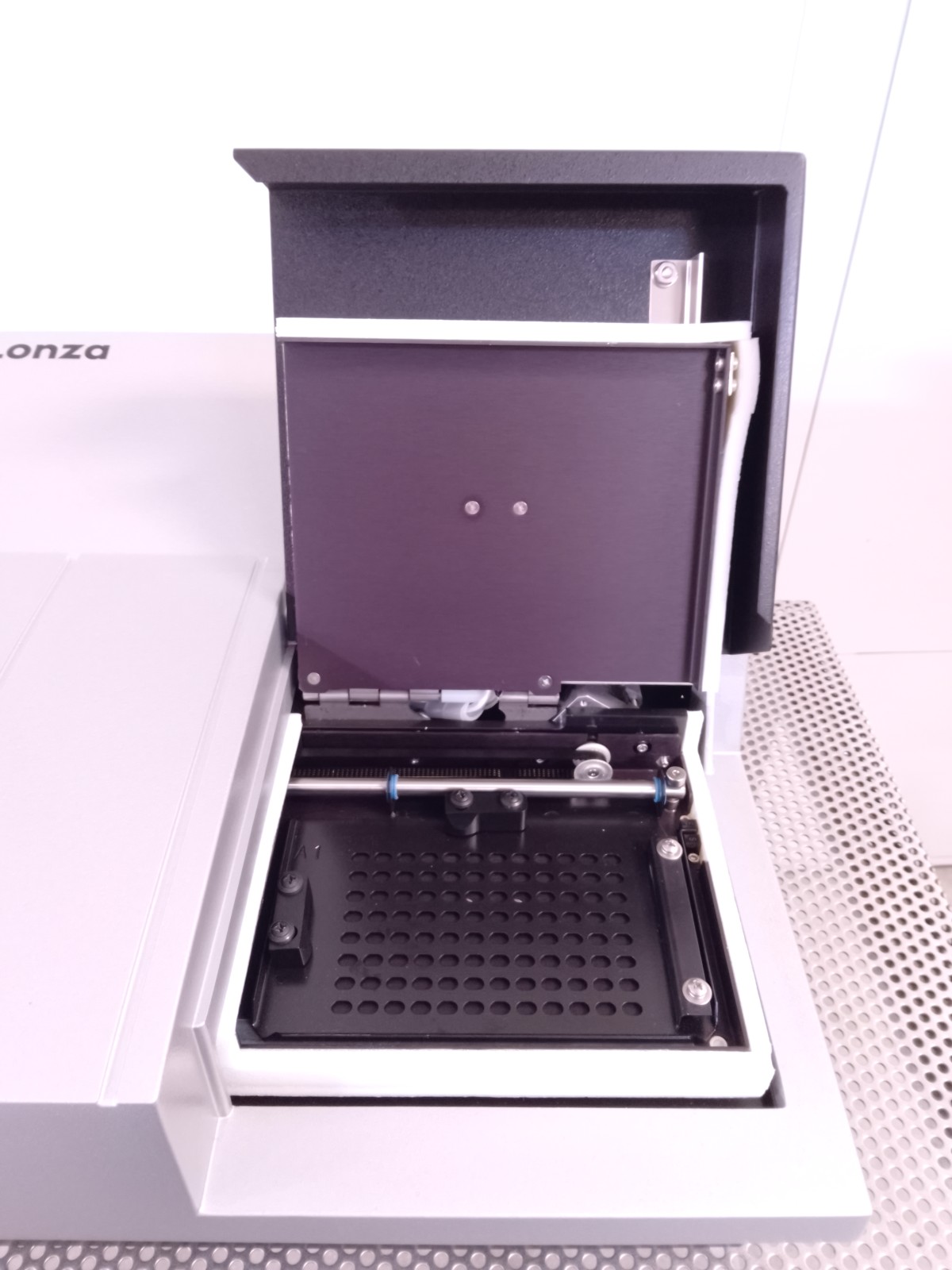 LETTORE DI MICROPIASTRE AD ASSORBANZA (LAB-COMP-82) in vendita - foto 6