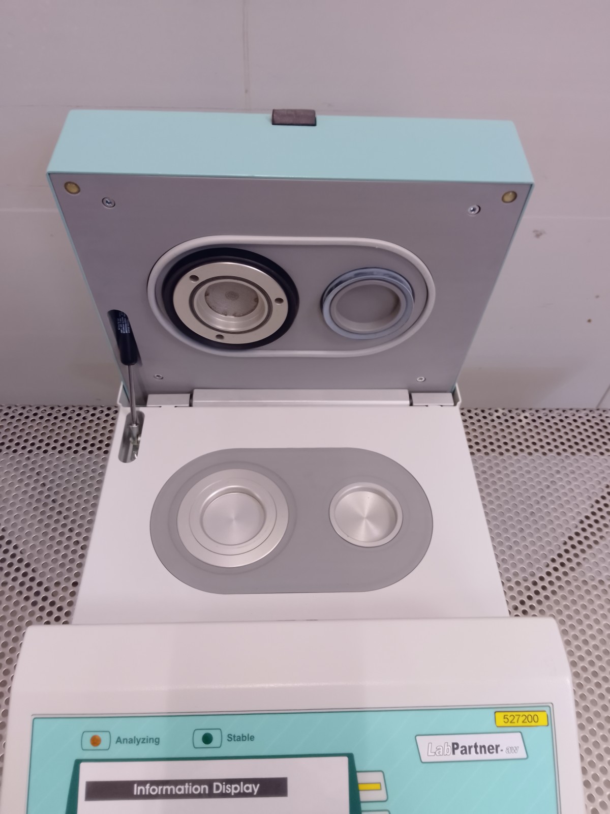 MISURATORE DI ATTIVITÀ DELL’ACQUA (COD. LAB-MIS-7) in vendita - foto 2