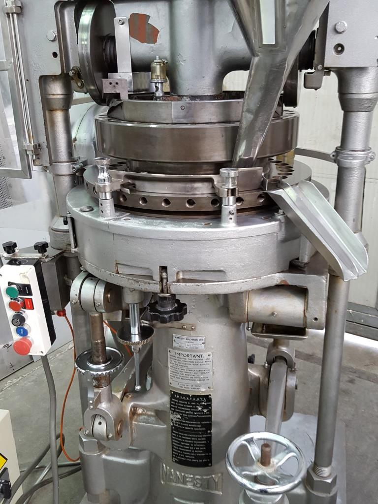 COMPRIMITRICE ROTATIVA – MANESTY MOD. BB3B (COM-19) in vendita - foto 5