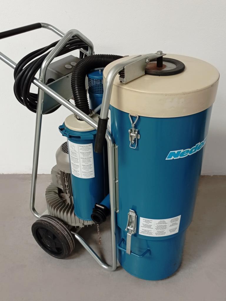 ASPIRAPOLVERE AD ALTO VUOTO – NEDERMAN P30 (ASP-45) in vendita - foto 1