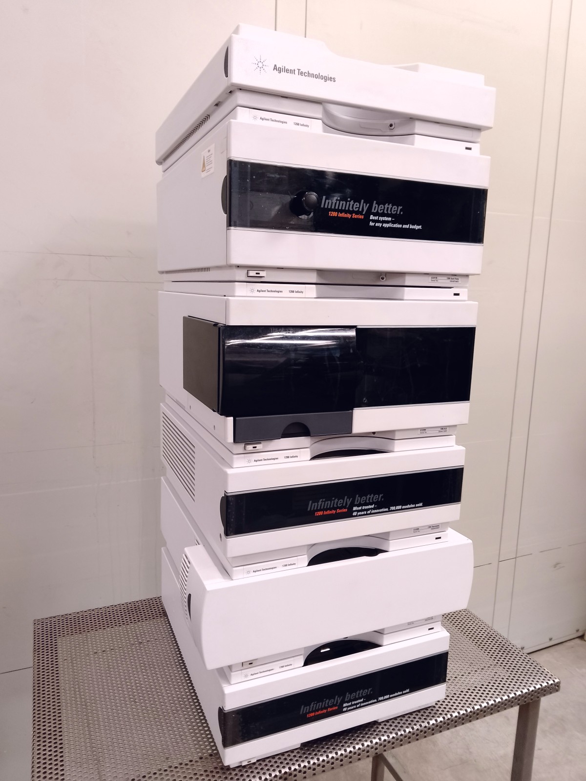 Laboratorio in vendita