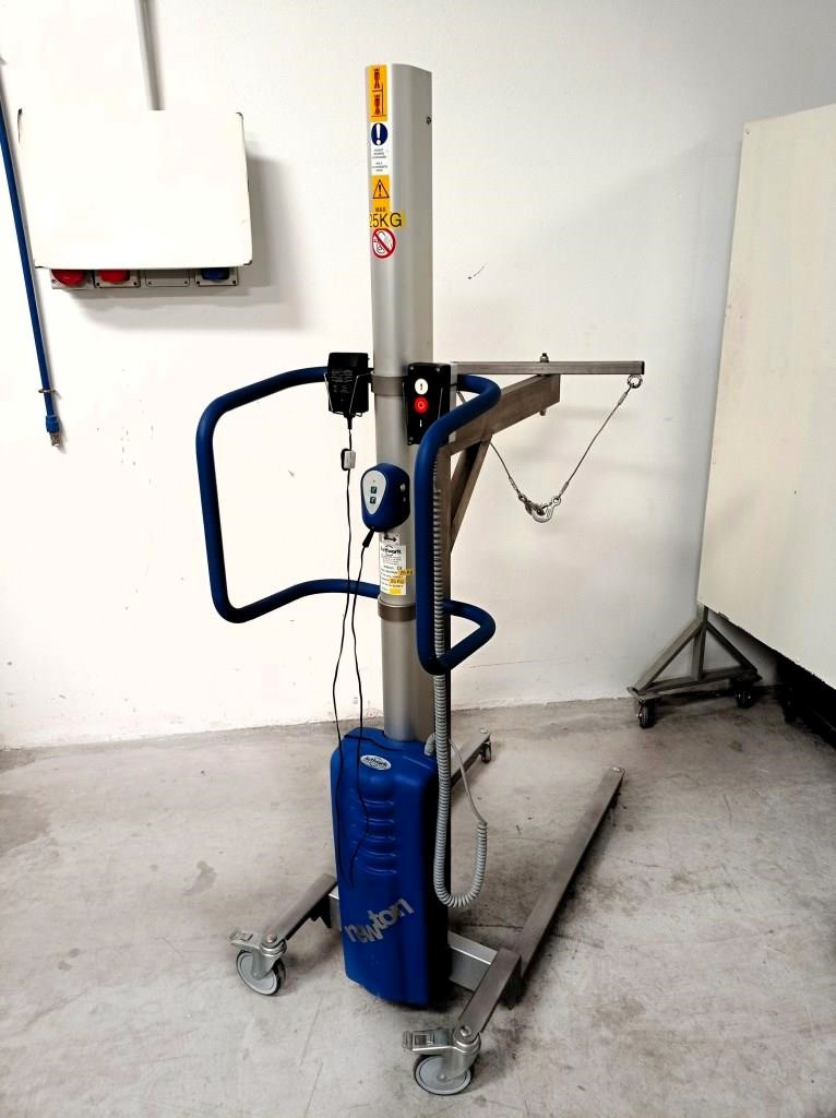 ELEVATORE A BATTERIA ACTIWORK (COD. MF-PR-ELE-67) in vendita - foto 1