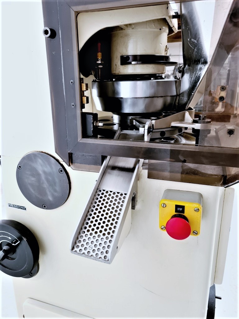 COMPRIMITRICE ROTATIVA – RONCHI MOD. AM 13/8 (COM-36) in vendita - foto 2