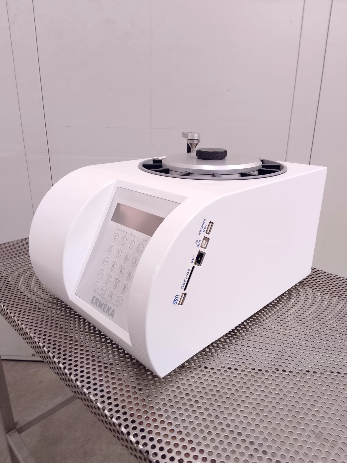 Laboratorio in vendita