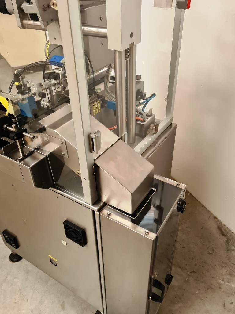 ETICHETTATRICE NERI MOD. SL400A (COD. MF-PK-ETI-99) in vendita - foto 4