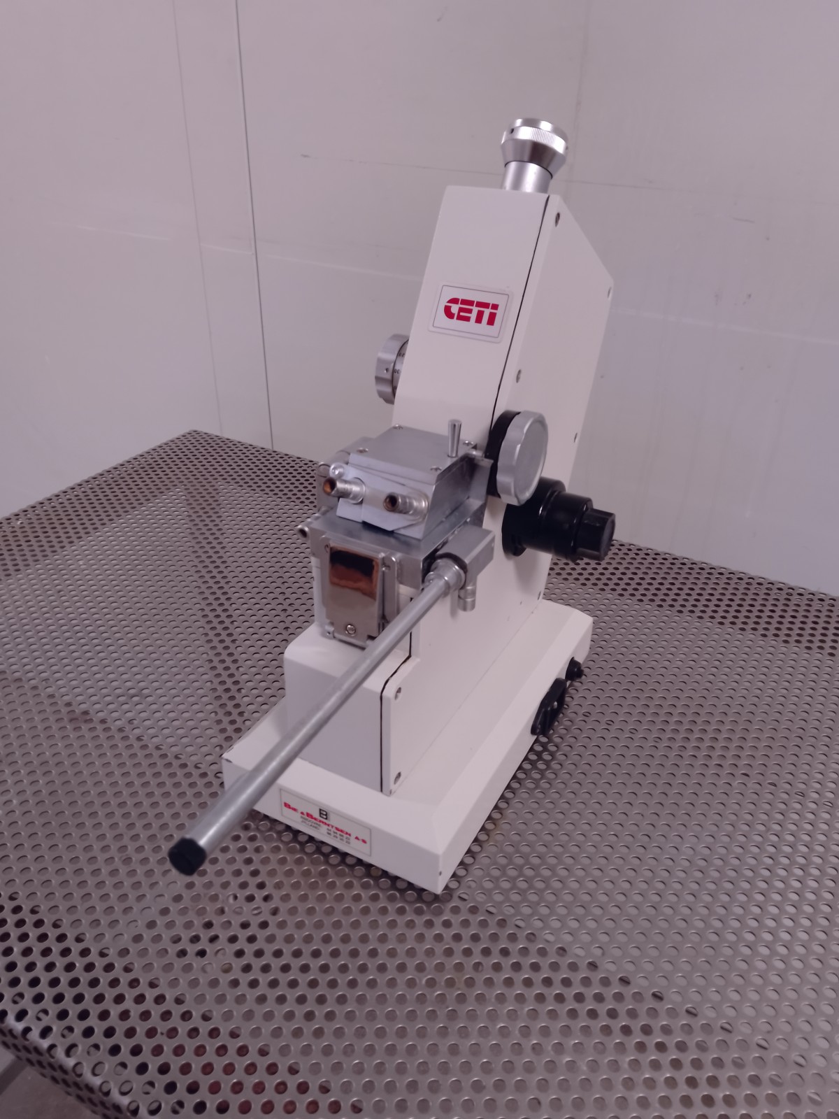 RIFRATTOMETRO DI ABBE - CETI (COD. LAB-COMP-90) in vendita - foto 1