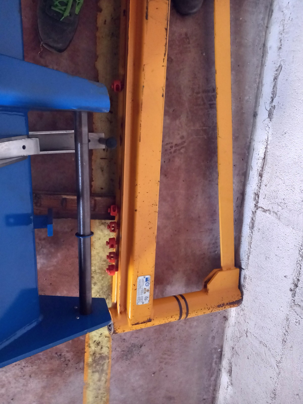 GRU A COLONNA CON BRACCIO IN TRAVE (COD. MF-PR-ELE-80) in vendita - foto 6