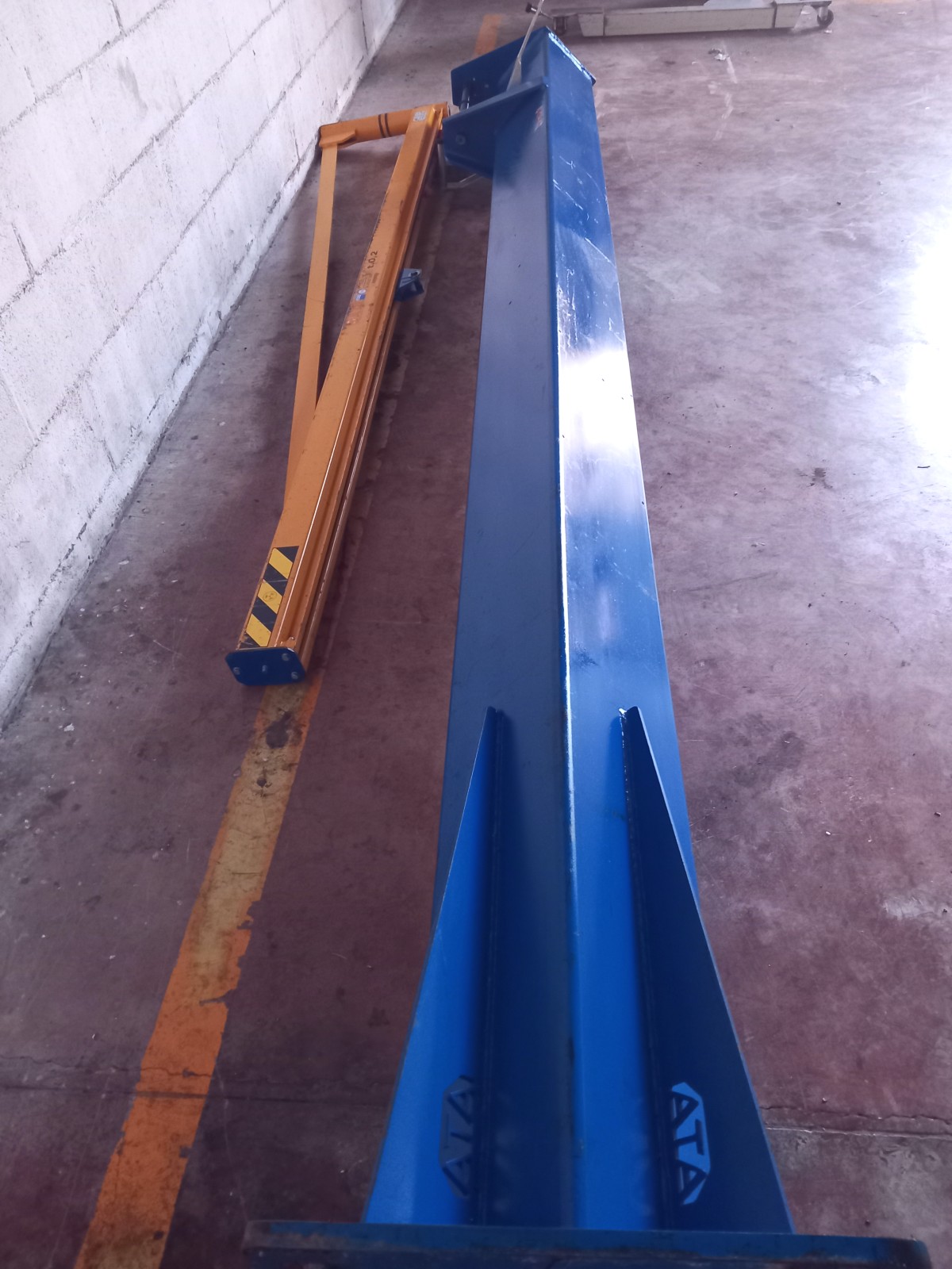 GRU A COLONNA CON BRACCIO IN TRAVE (COD. MF-PR-ELE-80) in vendita - foto 3