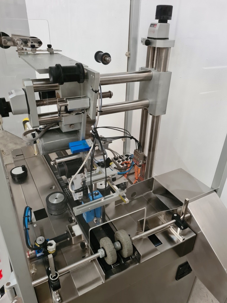 ETICHETTATRICE NERI MOD. SL 400A COD. MF-PK-ETI-97) in vendita - foto 5