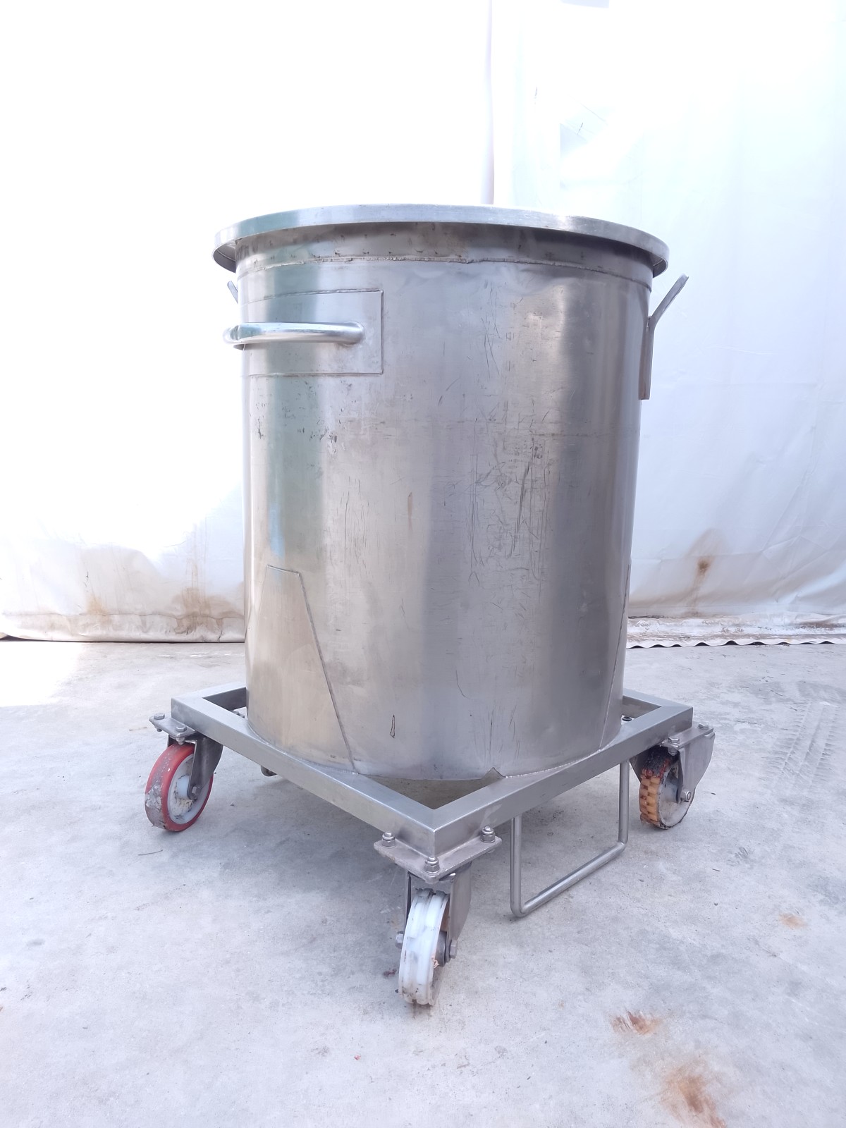 SERBATOIO INOX CARRELLATO 200L (COD. MF-PR-SER-259) in vendita - foto 1