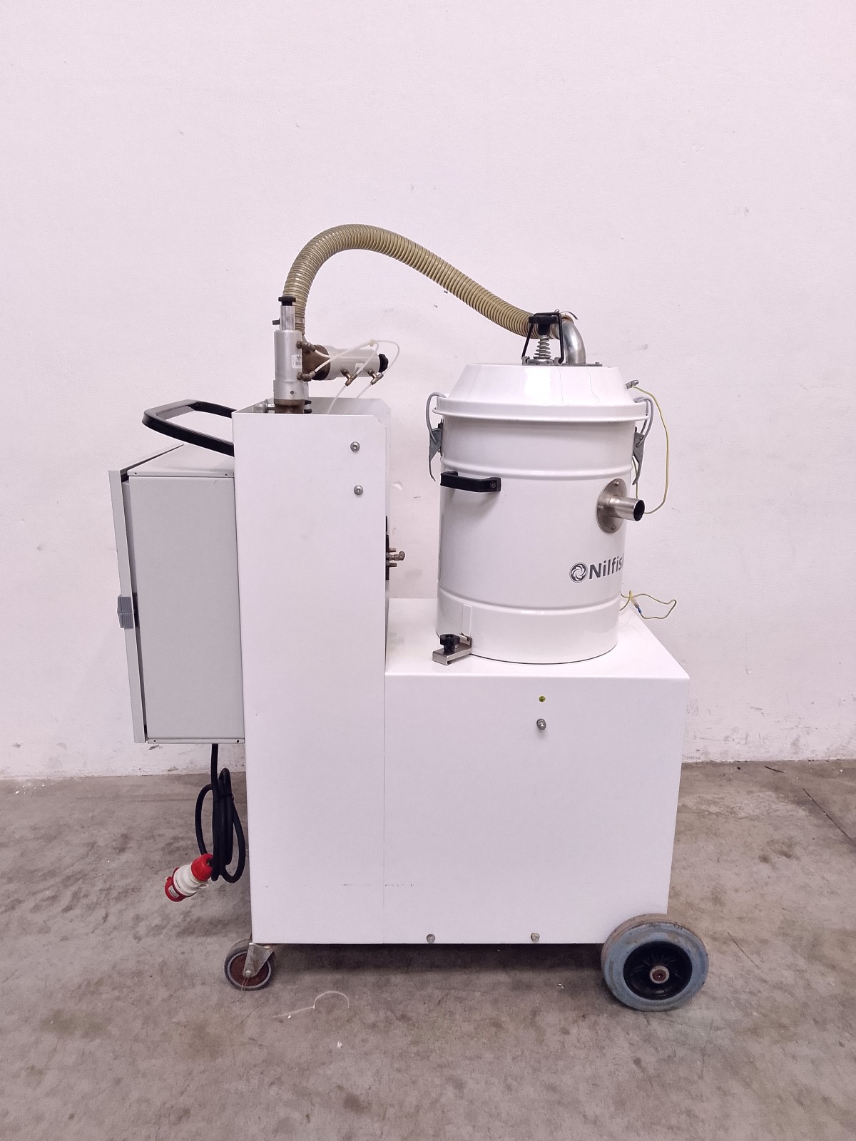 ASPIRATORE INDUSTRIALE POLVERI – NILFISK (MF-PR-ASP-75) in vendita - foto 9