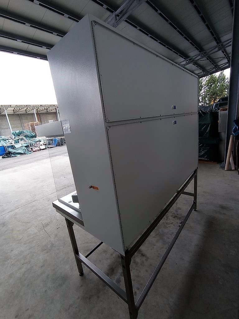 CAPPA FLUSSO LAMINARE BIO AIR –AURA HZ 72(LAB-CAP-18) in vendita - foto 6