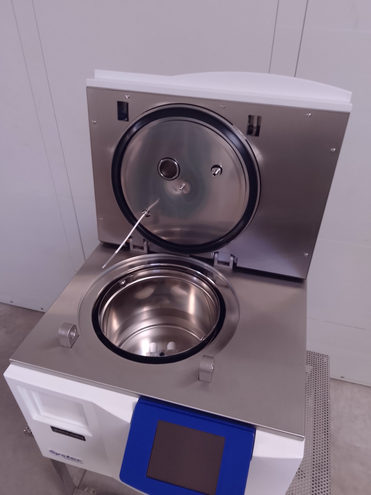 AUTOCLAVE DA LABORATORIO – SYSTEC (COD. LAB-AUT-4) in vendita - foto 3