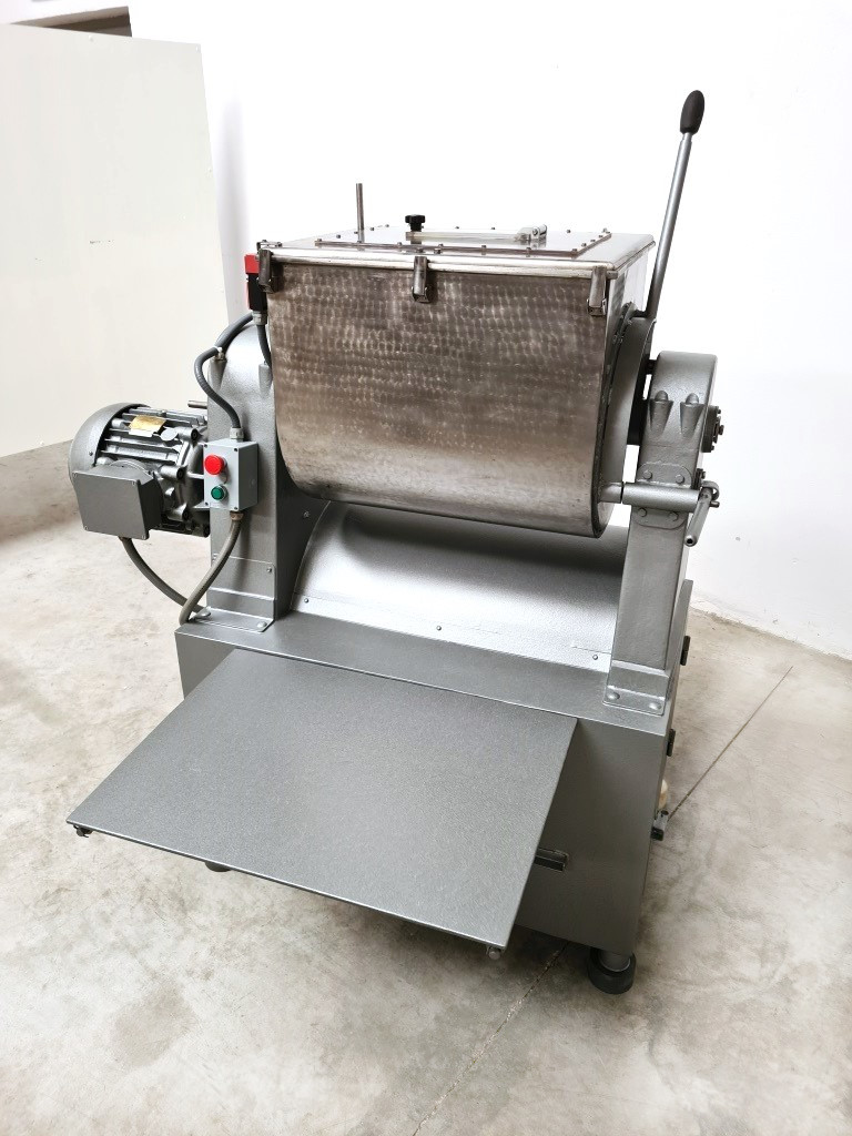 MESCOLATORE A DOPPIA ELICA – MOD. 110 LT (COD. MES-46) in vendita - foto 8
