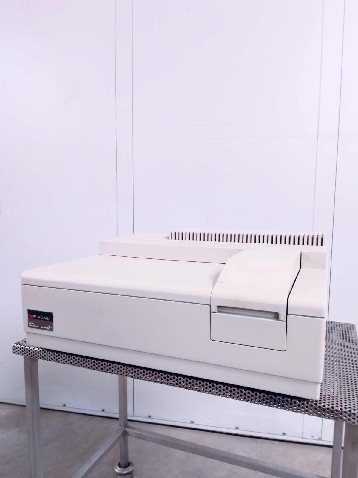 SPETTOMETRO UV-VISIBILE PERKIN ELMER (LAB-SPECT-16) in vendita - foto 1