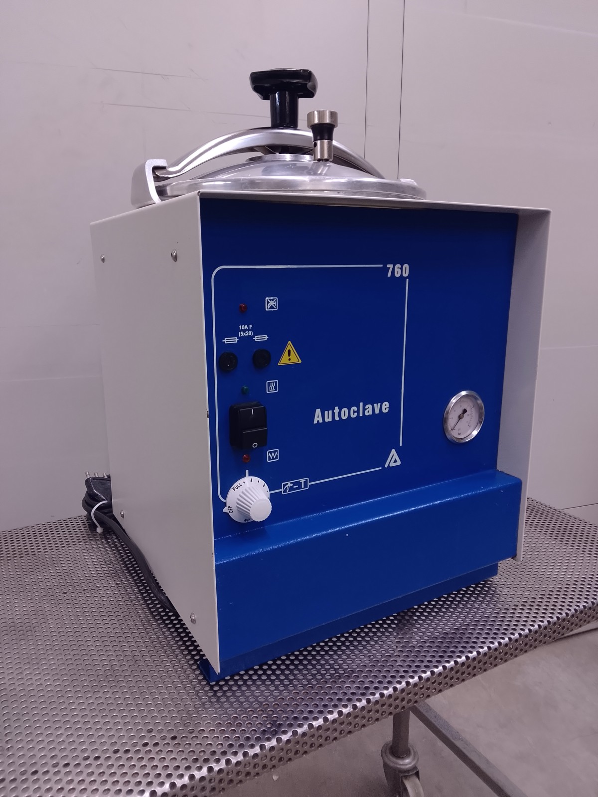 AUTOCLAVE DA BANCO DA 15 LT – ASAL (COD. LAB-AUT-5) in vendita - foto 1