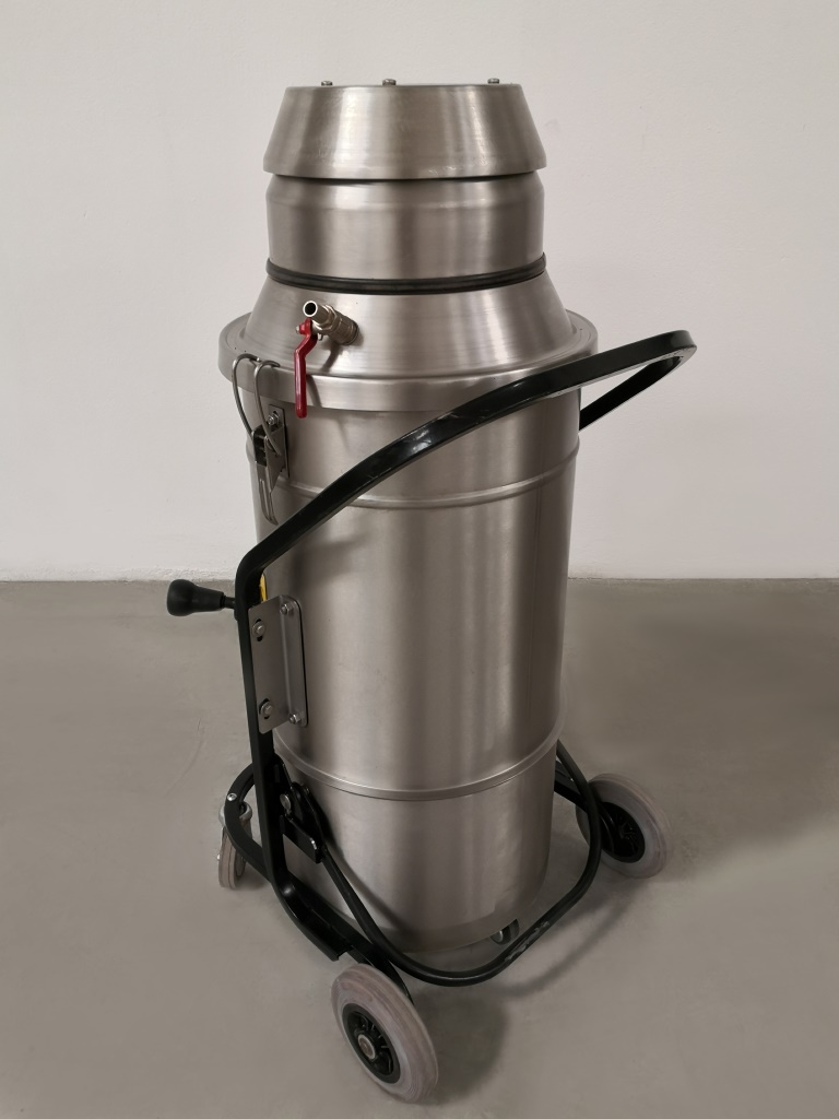 ASPIRATORE AD ARIA COMPRESSA – NILFISK CFM A15 (ASP-41) in vendita - foto 4