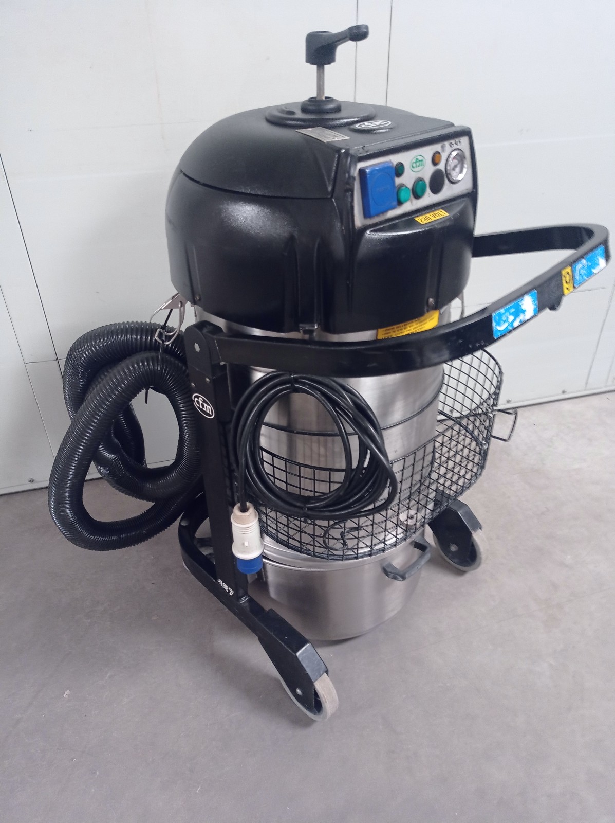 ASPIRATORE INDUSTRIALEPOLVERI – NILFISK (MF-PR-ASP-70) in vendita - foto 2