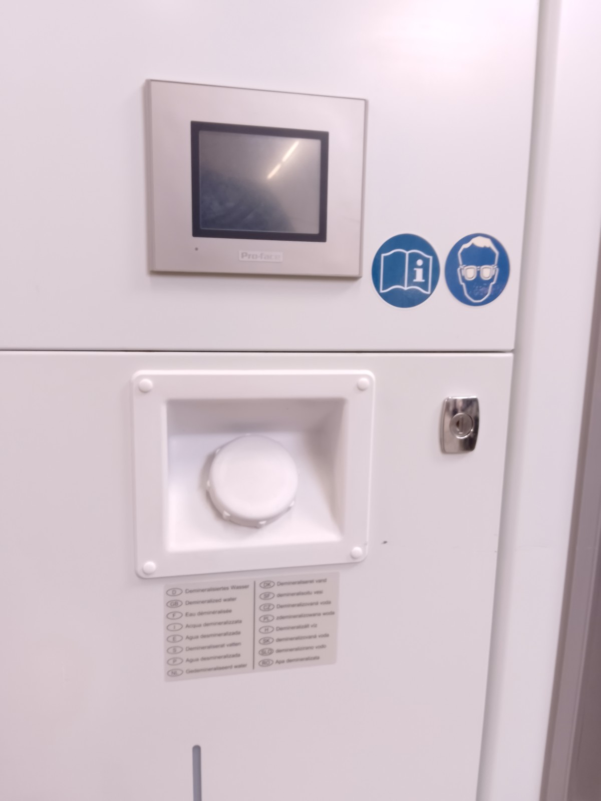 CABINA PER PROVA FOTOSENSIBILITÀ–WEISS(COD. LAB-FOR-32) in vendita - foto 3