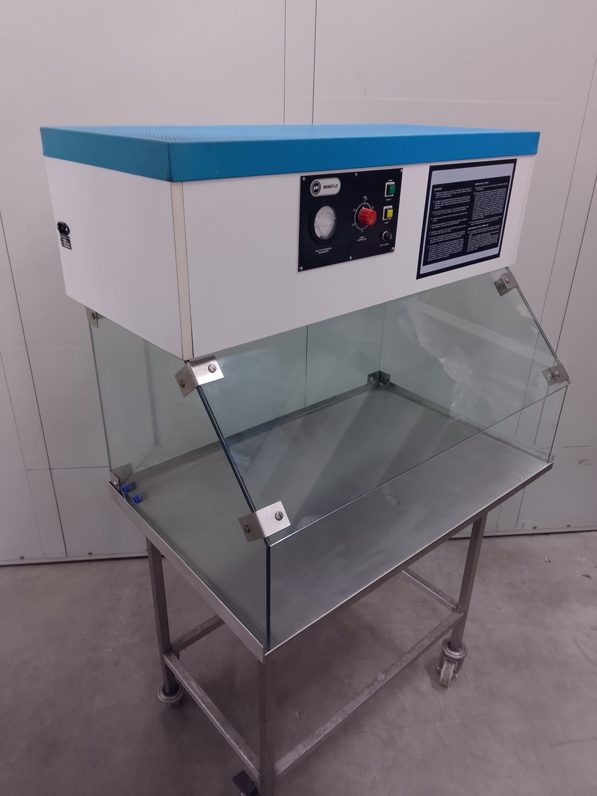 CAPPA A FLUSSO LAMINARE VERTICALE-PBI (COD. LAB-CAP-32) in vendita - foto 5