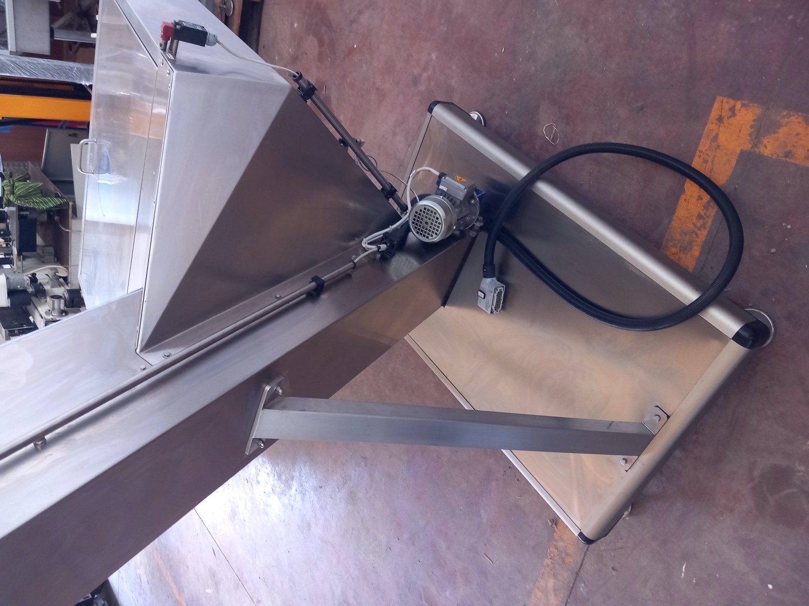 ALIMENTATORE A GIRAFFA - SARG (COD. PH-PR-ALI-122) in vendita - foto 3