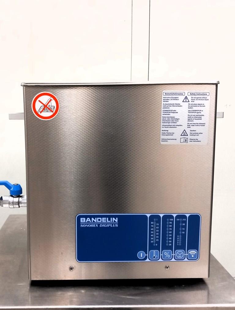 Laboratorio in vendita