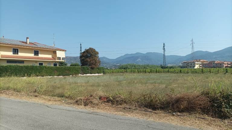 VENDESI TERRENO INDUSTRIALE in vendita - foto 4