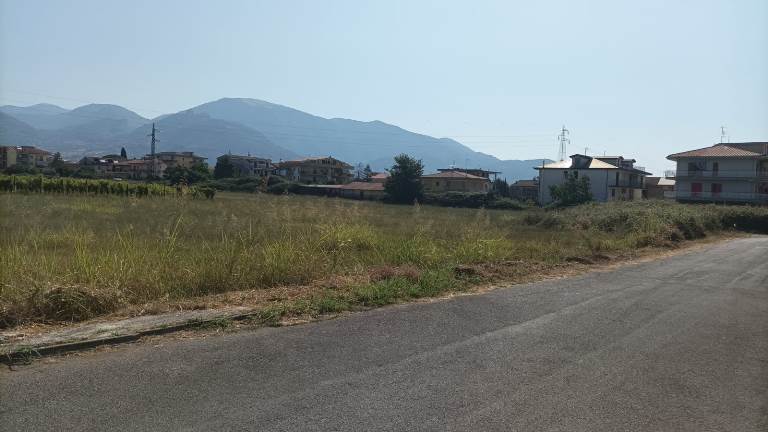 VENDESI TERRENO INDUSTRIALE in vendita - foto 5
