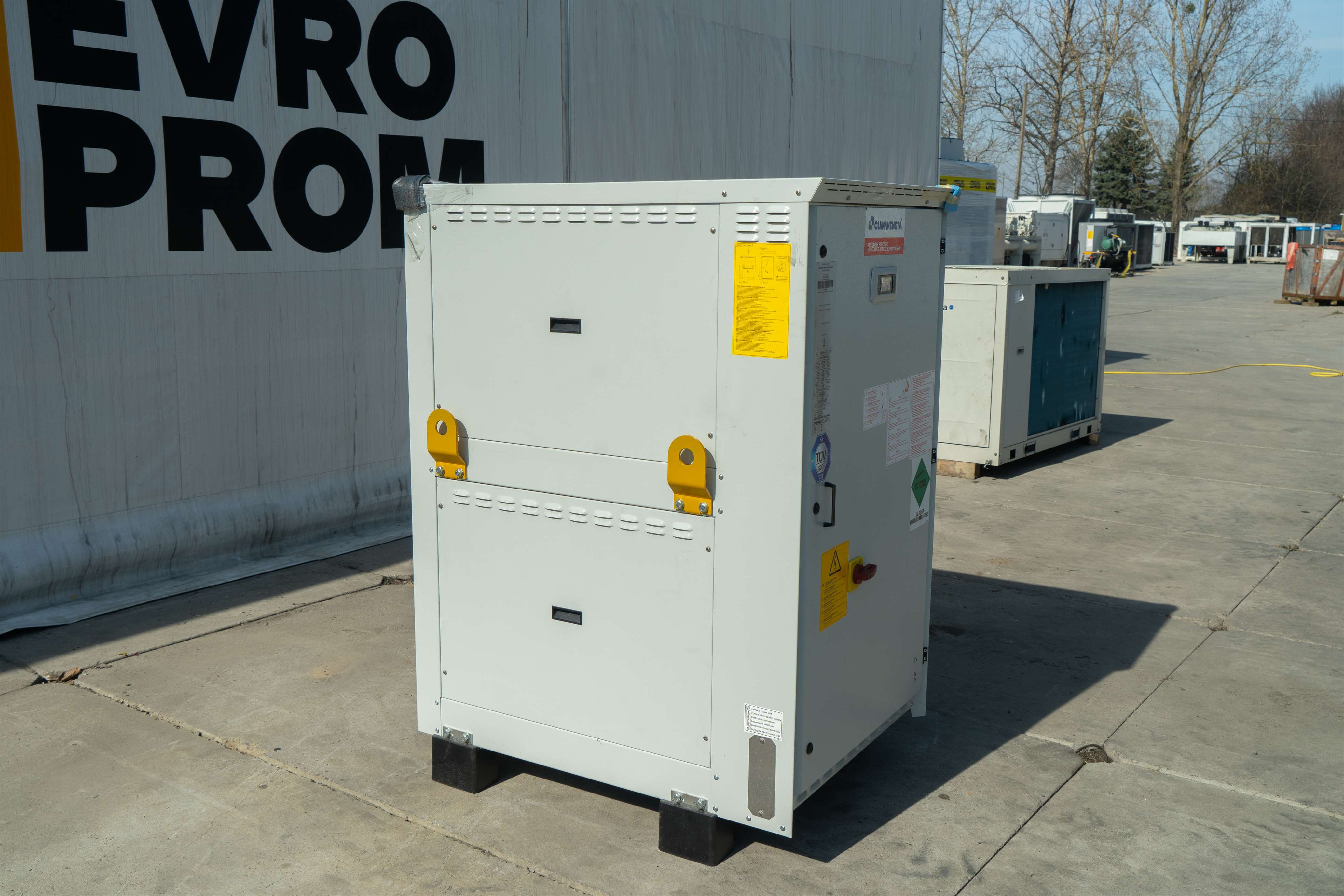 Water cooled chiller Climaveneta | 97/107 kW | Nuovo in vendita - foto 2