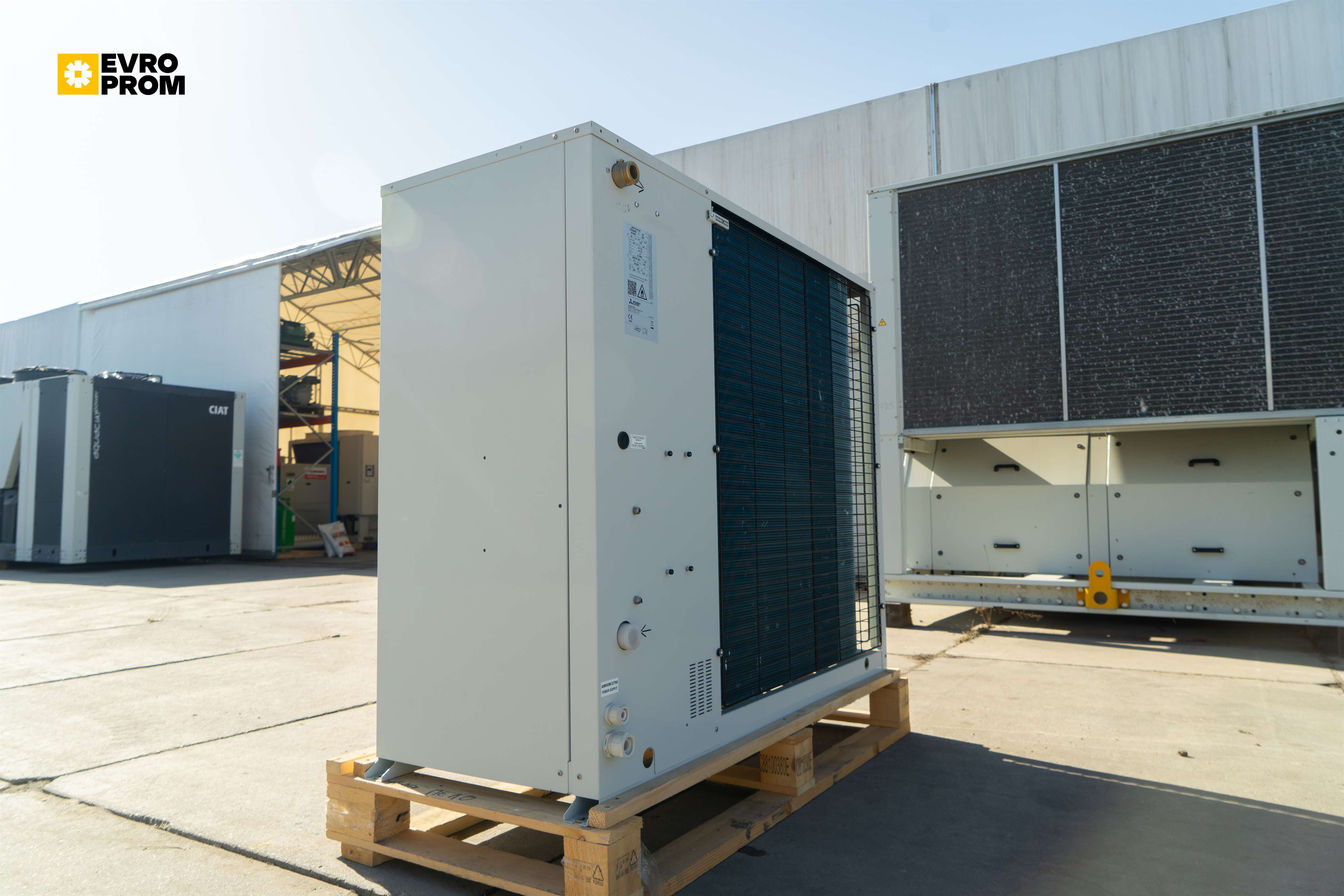 Chiller CLIMAVENETA | 15,6/17,2 kW | Garanzia | Nuovo in vendita - foto 4