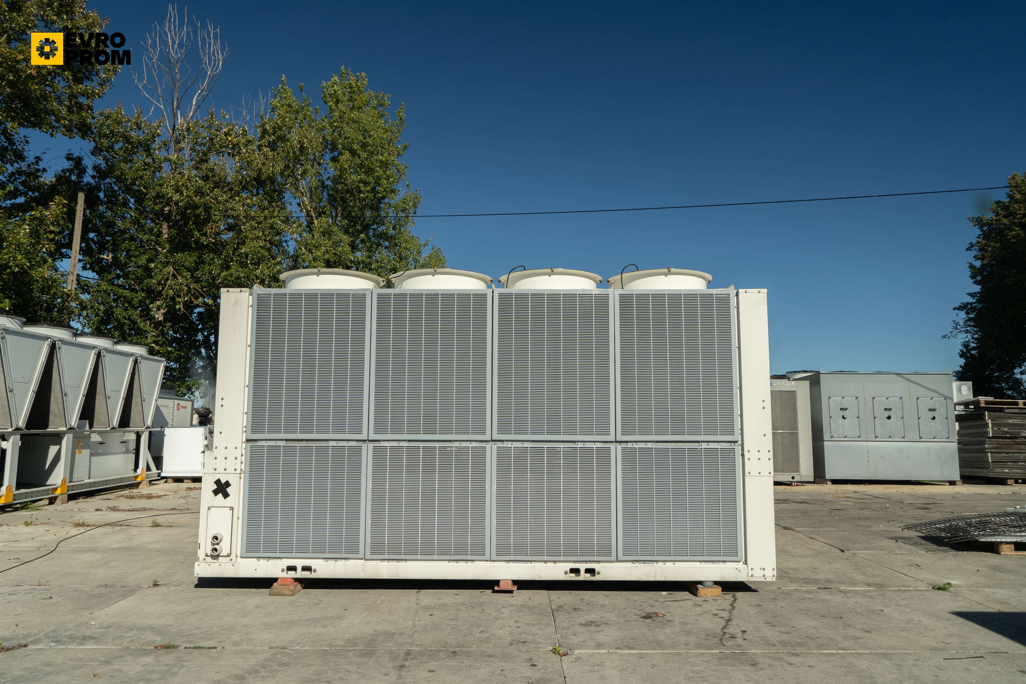 Air cooled chiller Trane | 254 kW | 2016 | Garanzia in vendita - foto 7