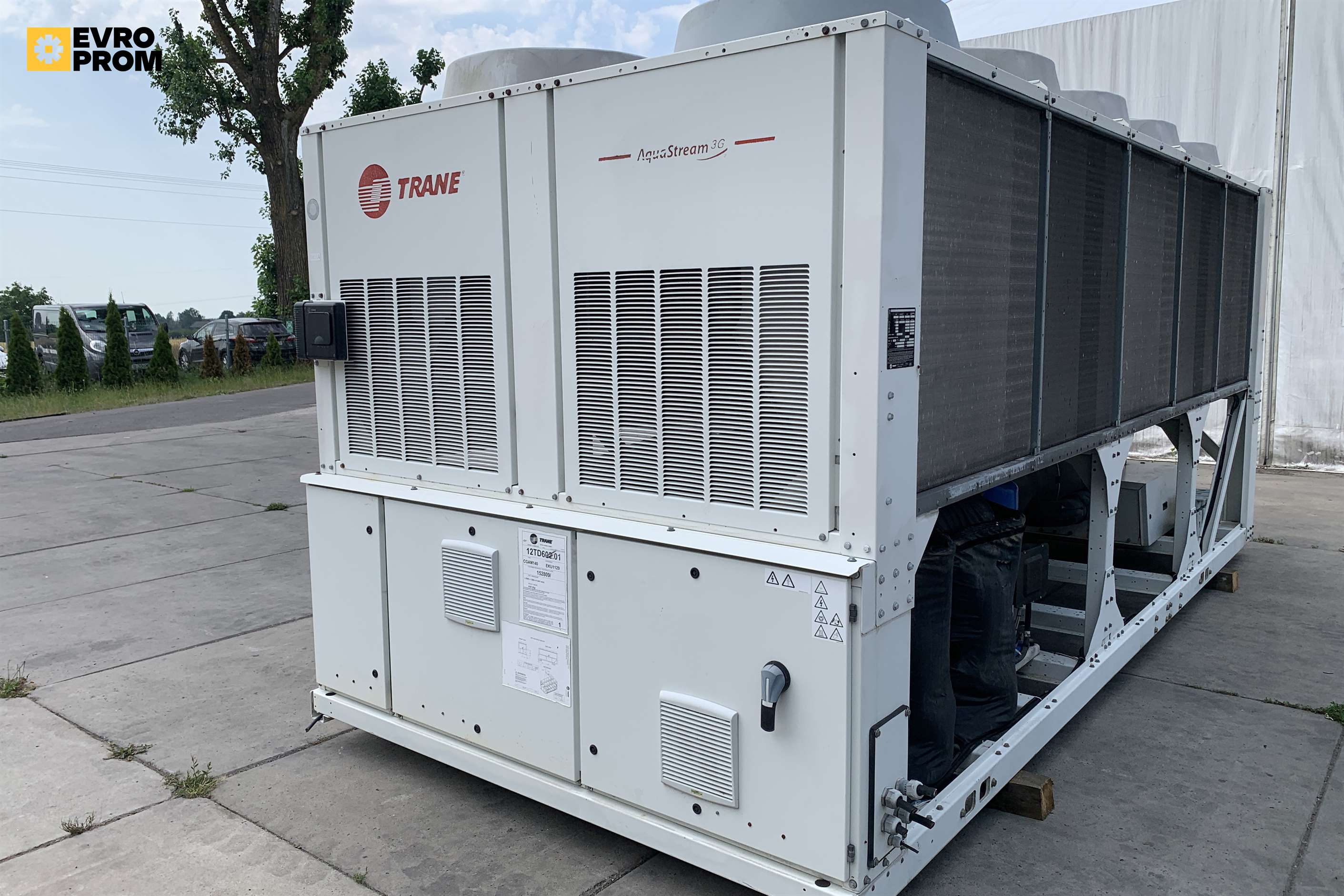 Chiller Trane usato | 380,9 kW | 2011 Garanzia in vendita - foto 2