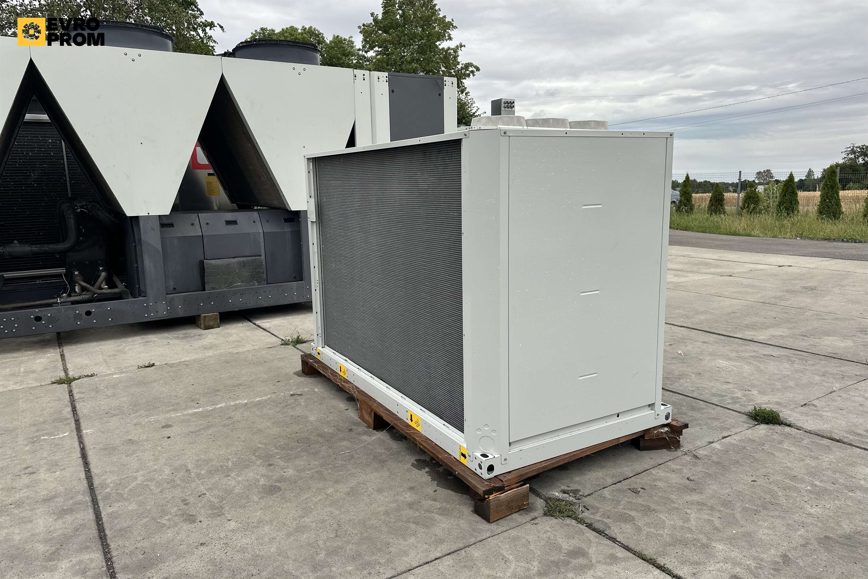 Chiller Carrier aircooled | 52,9 kW | 2023 Nuovo in vendita - foto 2