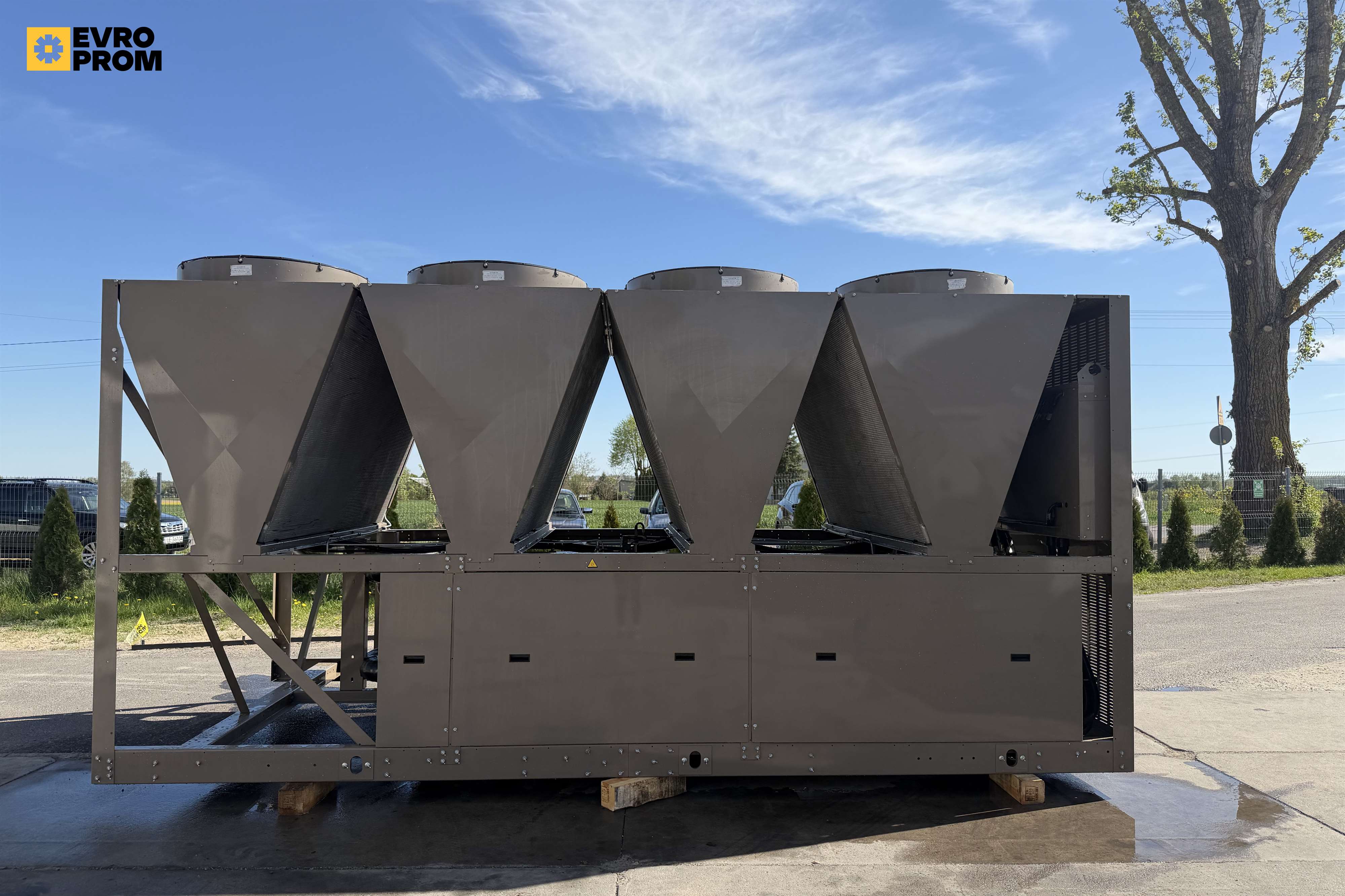 Air cooled chiller York | 520 kW | 2023 | Nuovo in vendita - foto 3