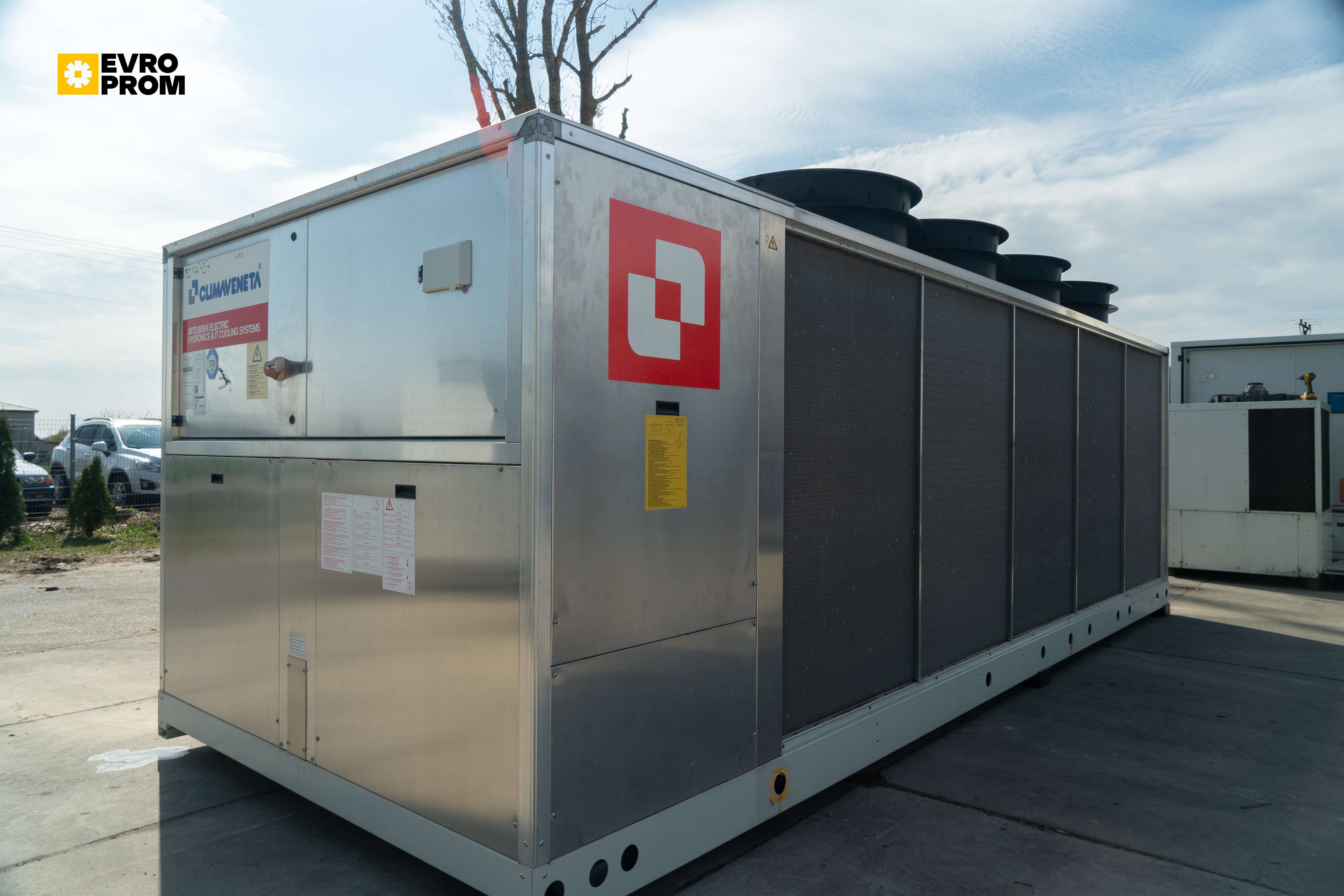 Chiller Climaveneta 311/327 kW | pompa di calore| Nuovo in vendita - foto 6