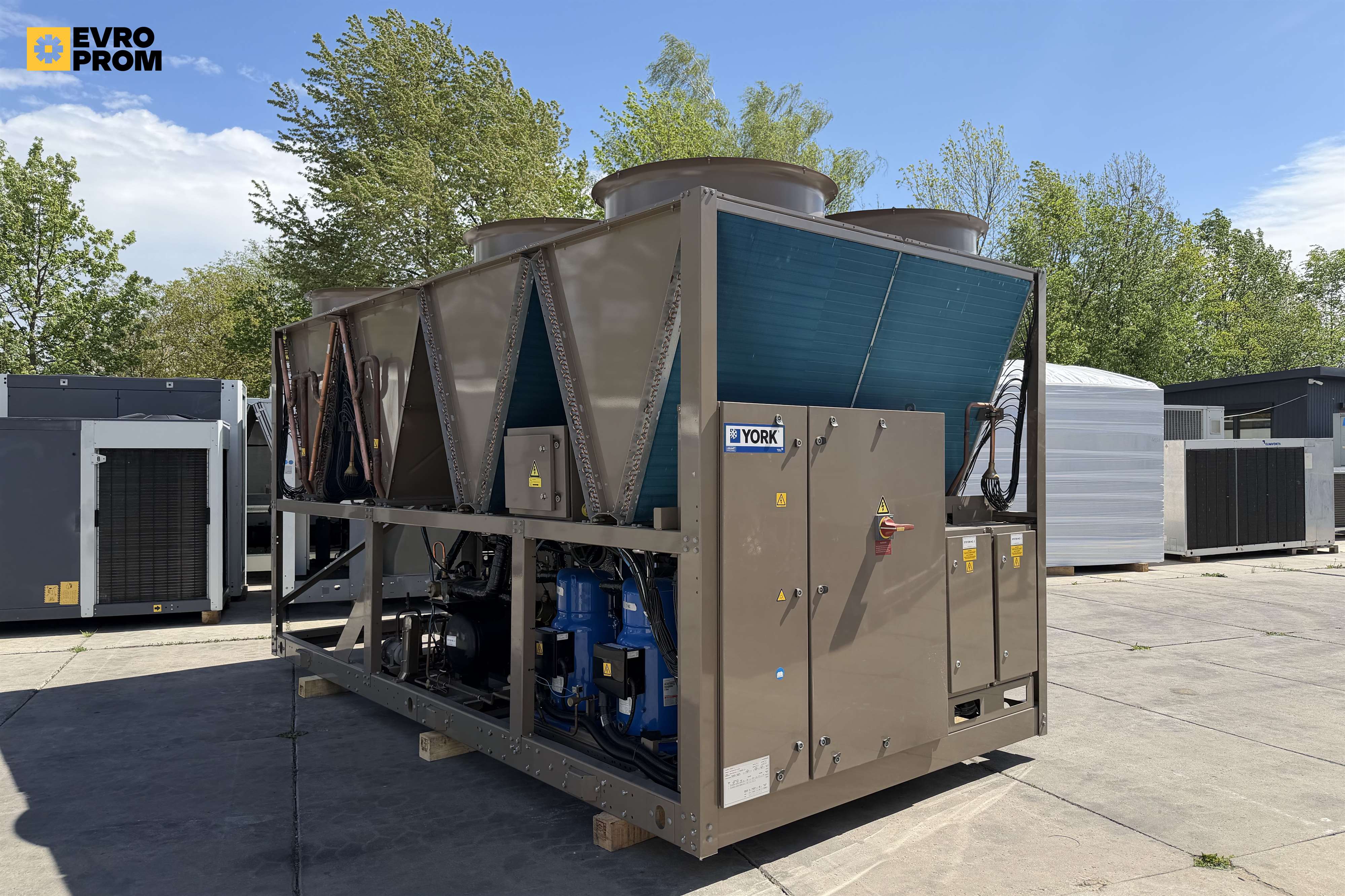 Chiller York 364/406 kW | pompa di calore | Nuovo in vendita - foto 1