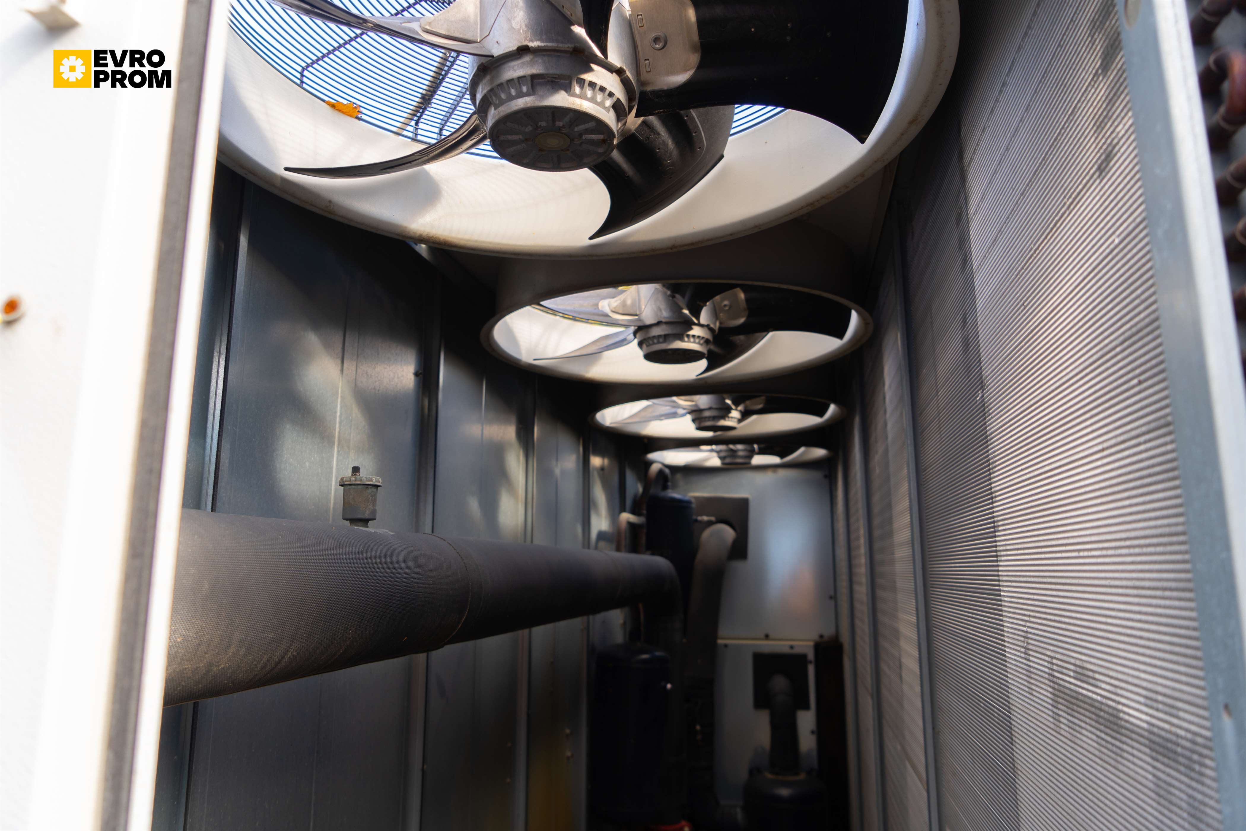 Trane chiller 368/411 kW | pompa di calore | Garanzia in vendita - foto 6