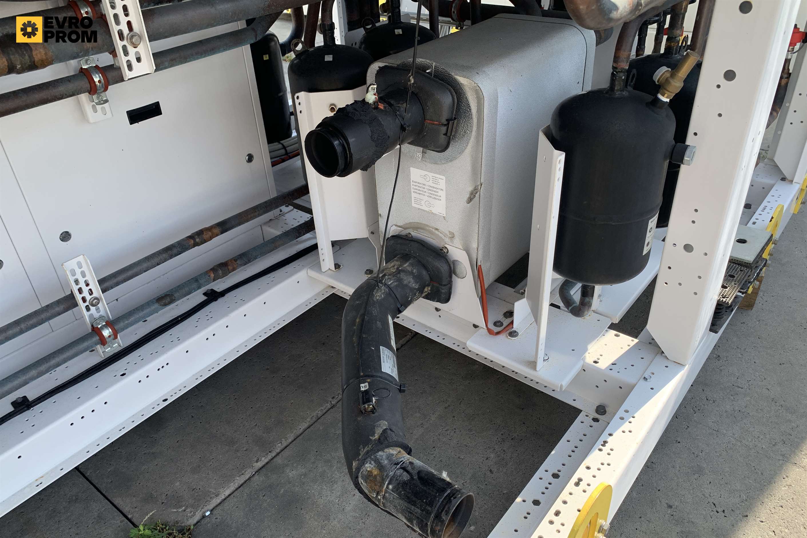 Chiller Aermec pompa di calore | 350/363 kW | 2024 in vendita - foto 5