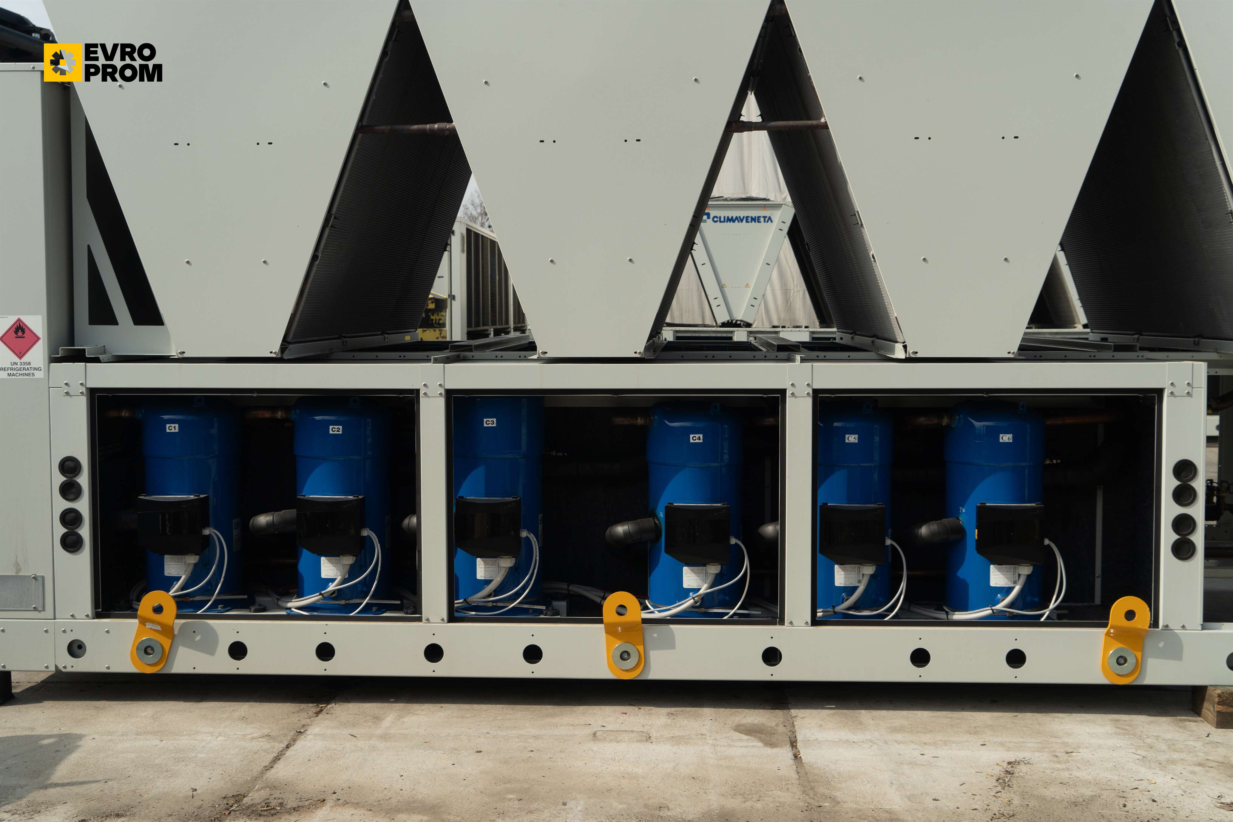 Chiller CLIMAVENETA | 657 kW | 2023 | Garanzia | Nuovo in vendita - foto 9