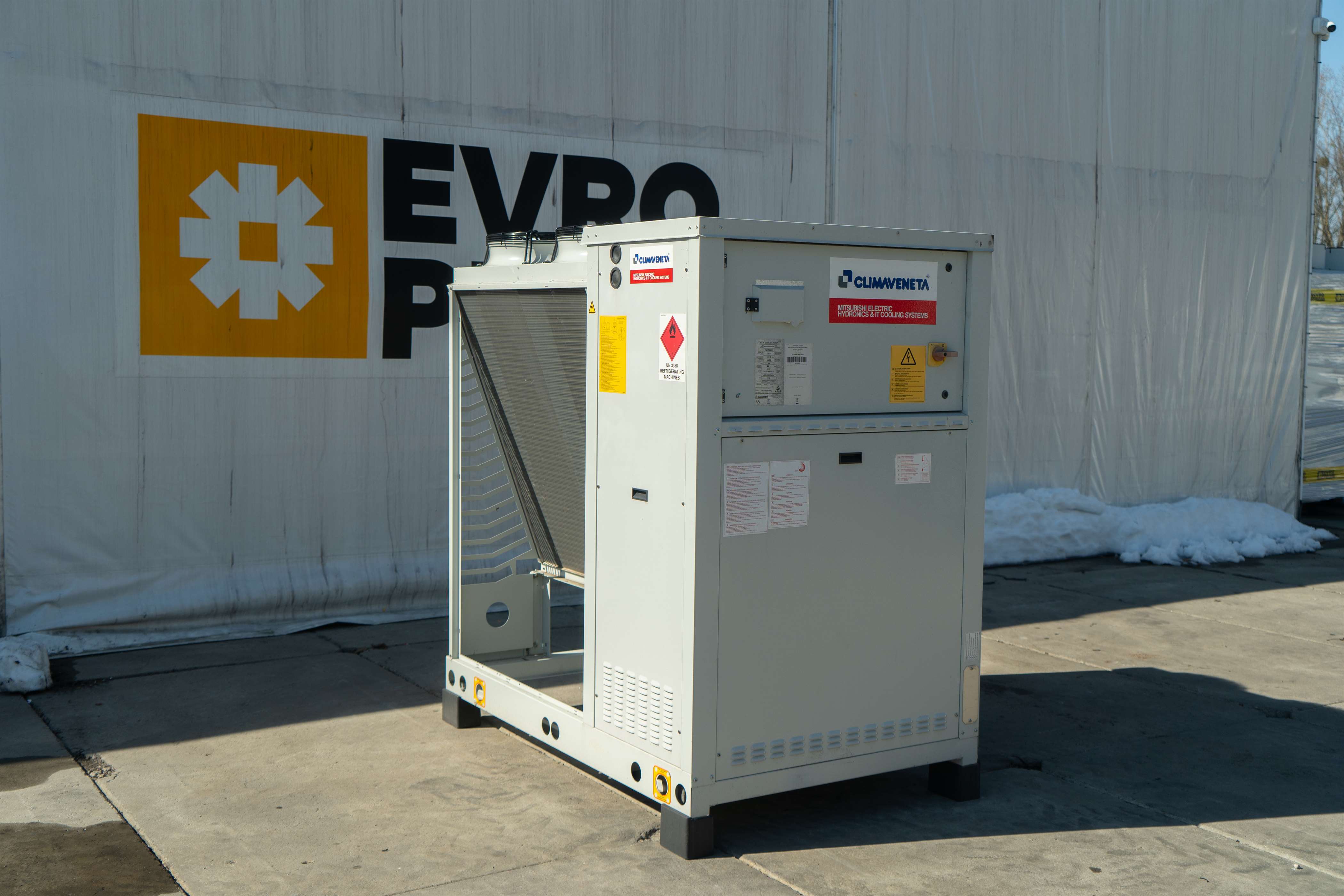 Chiller CLIMAVENETA | 44.9/53.1 kW | Garanzia | Nuovo in vendita - foto 1