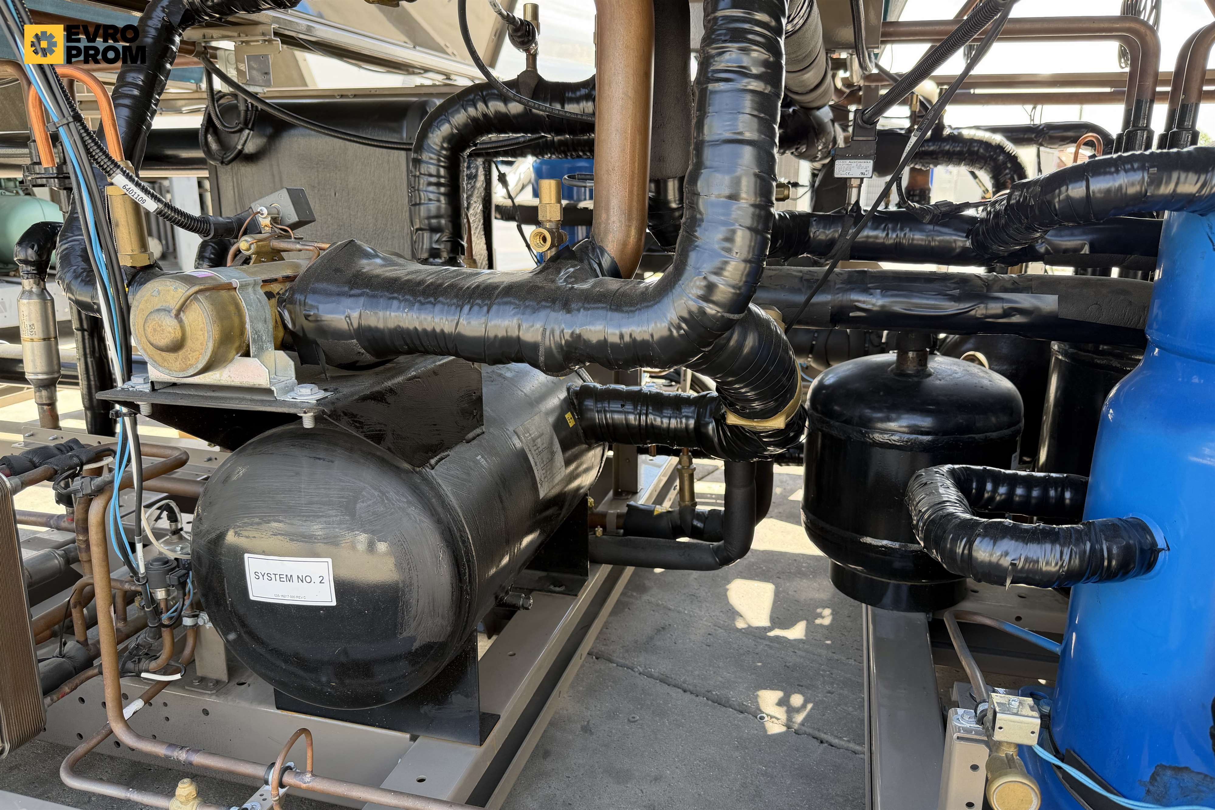 Chiller York 364/406 kW | pompa di calore | Nuovo in vendita - foto 11
