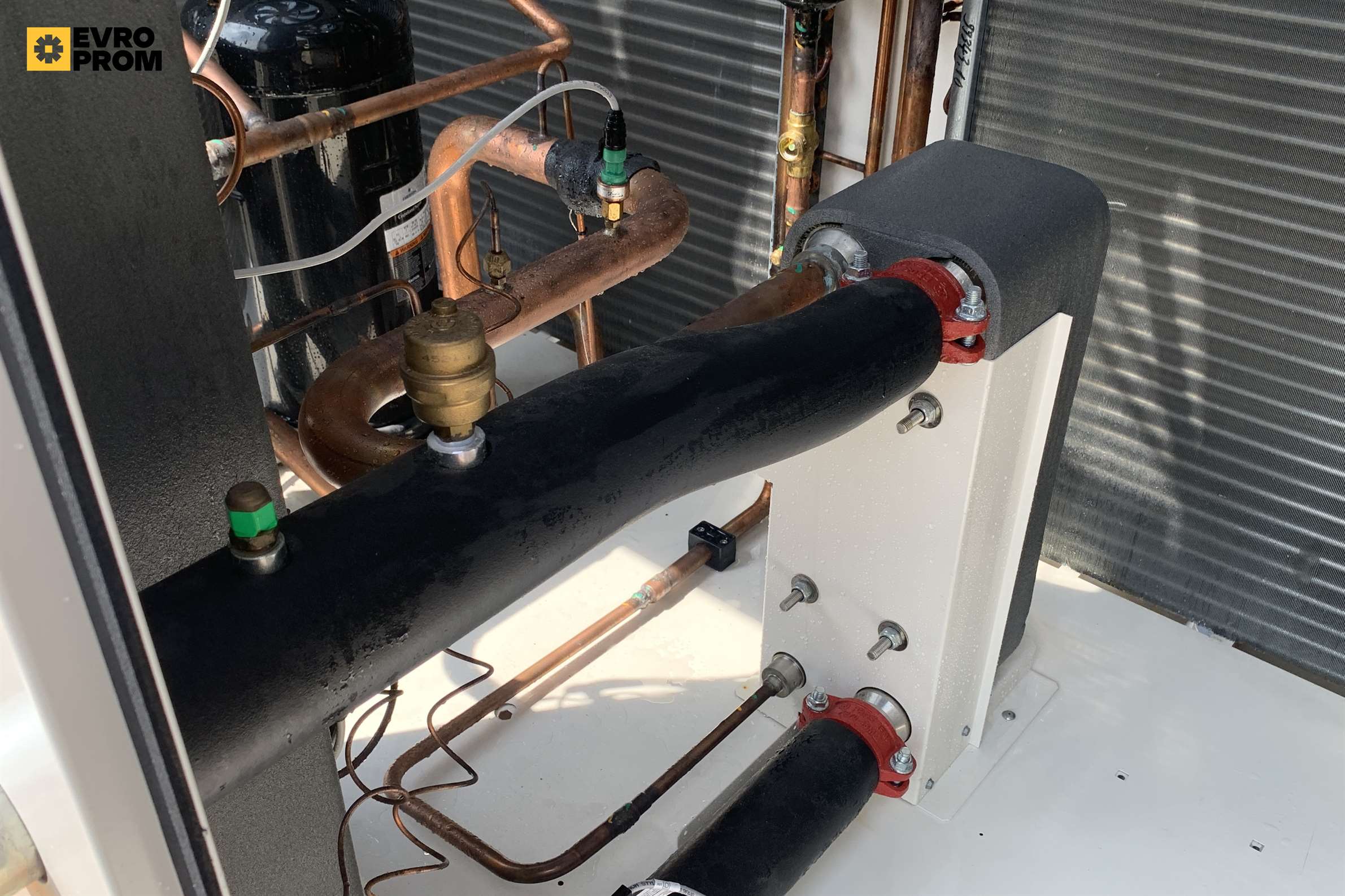 Chiller York aircooled | 75,1 kW | 2022 Nuovo in vendita - foto 7