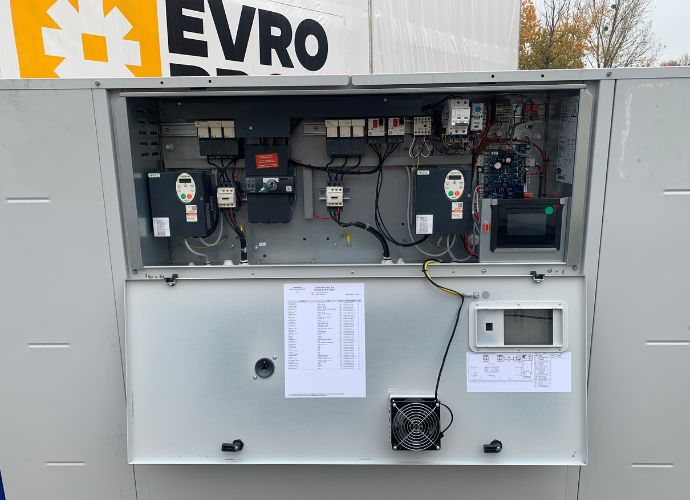Chiller CARRIER | 93.4 kW | 2021 | Garanzia | Nuovo in vendita - foto 9