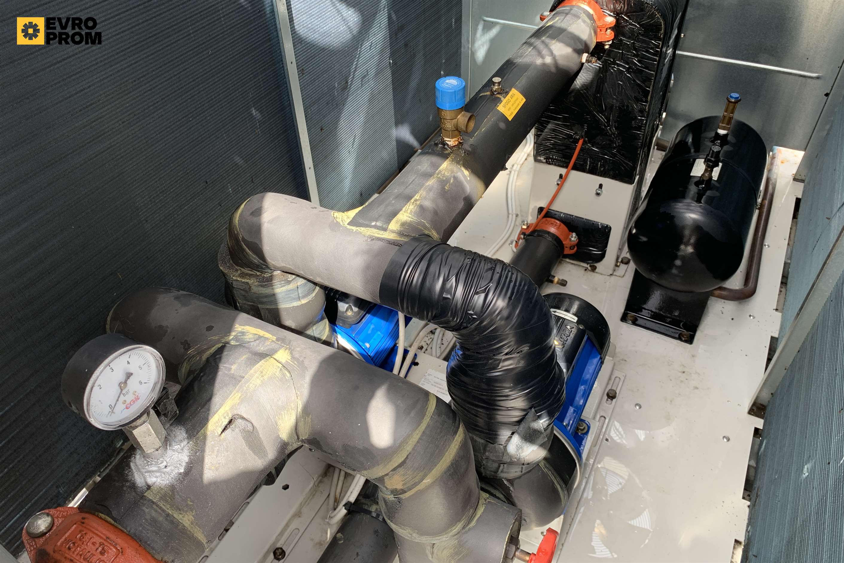 Chiller Daikin 84/92 kW | pompa di calore | Garanzia in vendita - foto 9