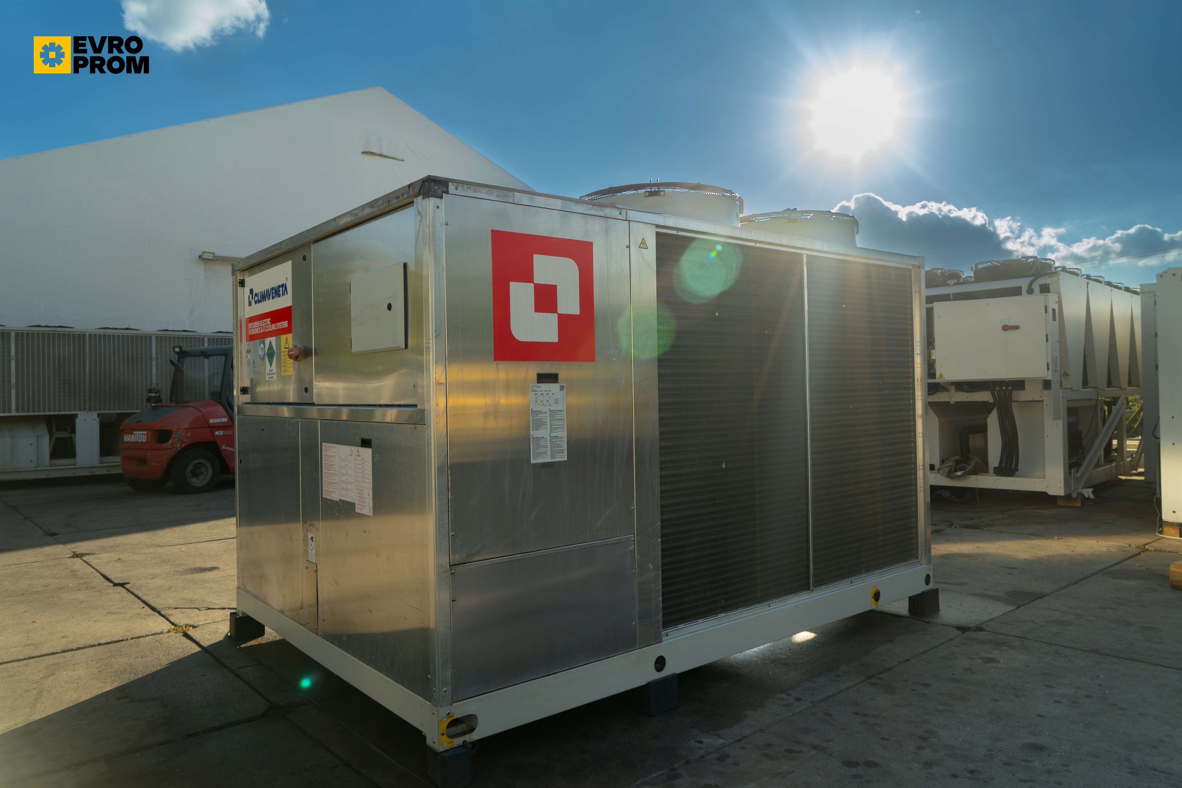 Chiller CLIMAVENETA | 159,7/178 kW | Garanzia | Nuovo in vendita - foto 2