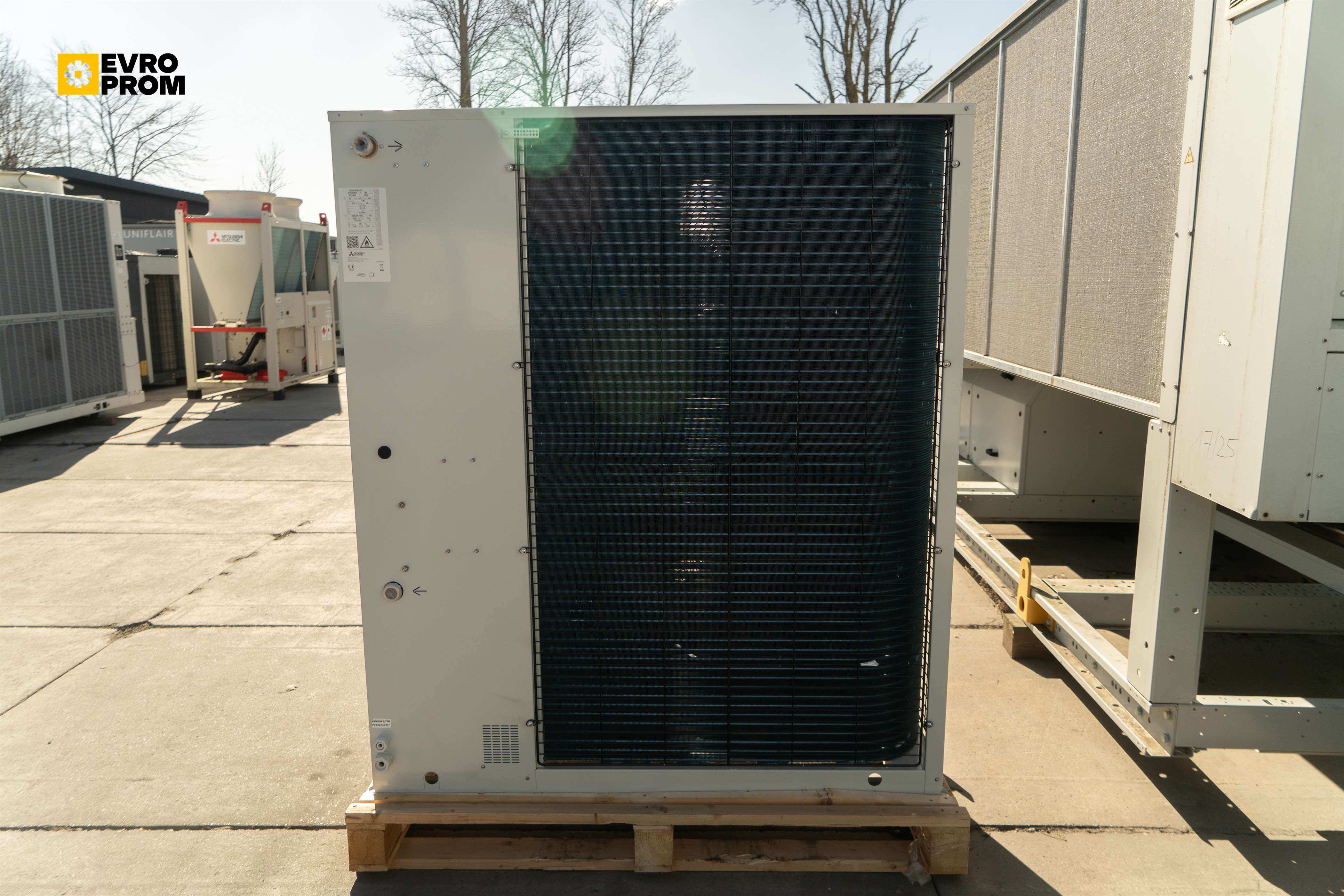 Chiller Climaveneta 25/27 kW | pompa di calore | Nuovo in vendita - foto 4