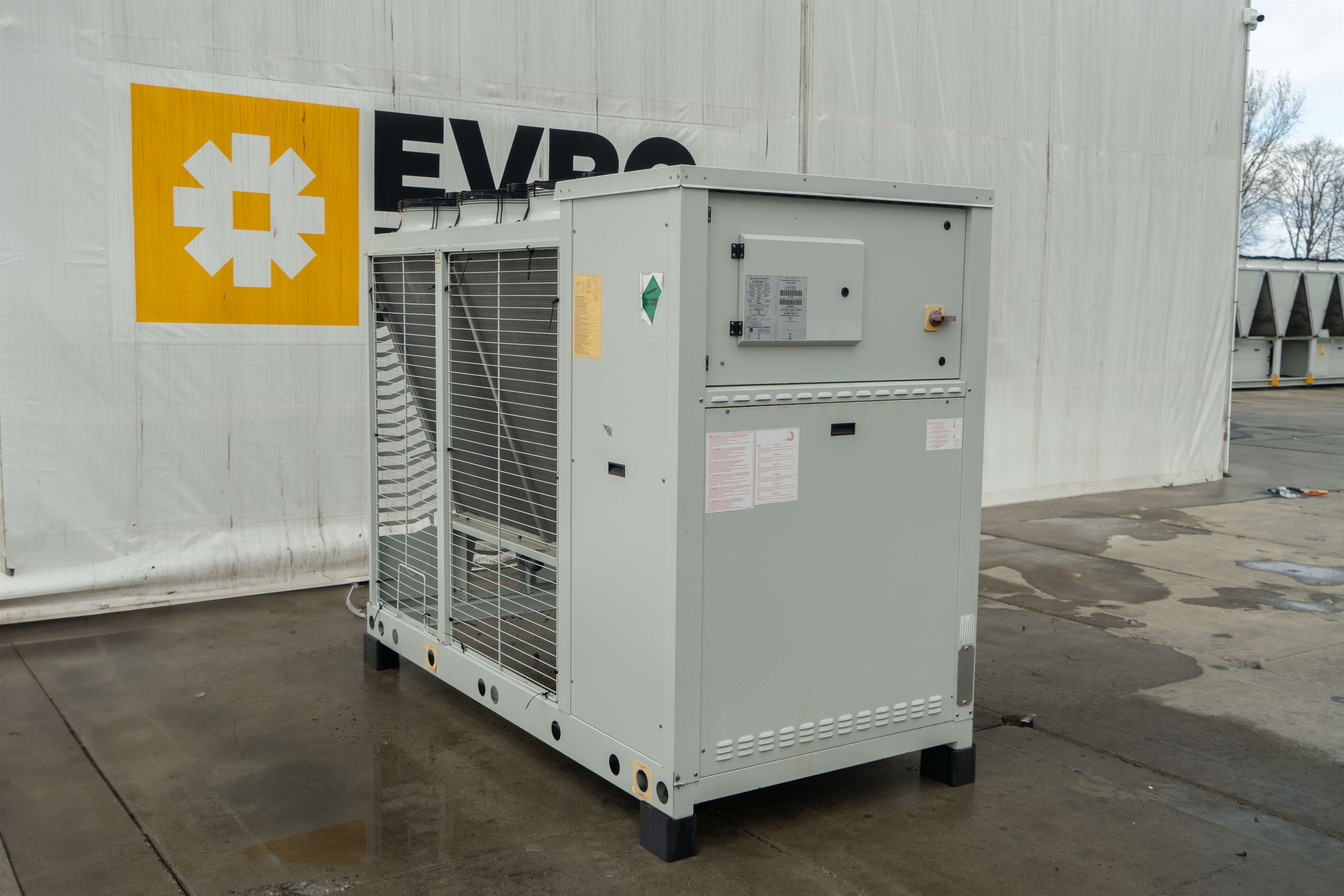 Chiller CLIMAVENETA | 70.25/73.12 kW | Garanzia | Nuovo in vendita - foto 1