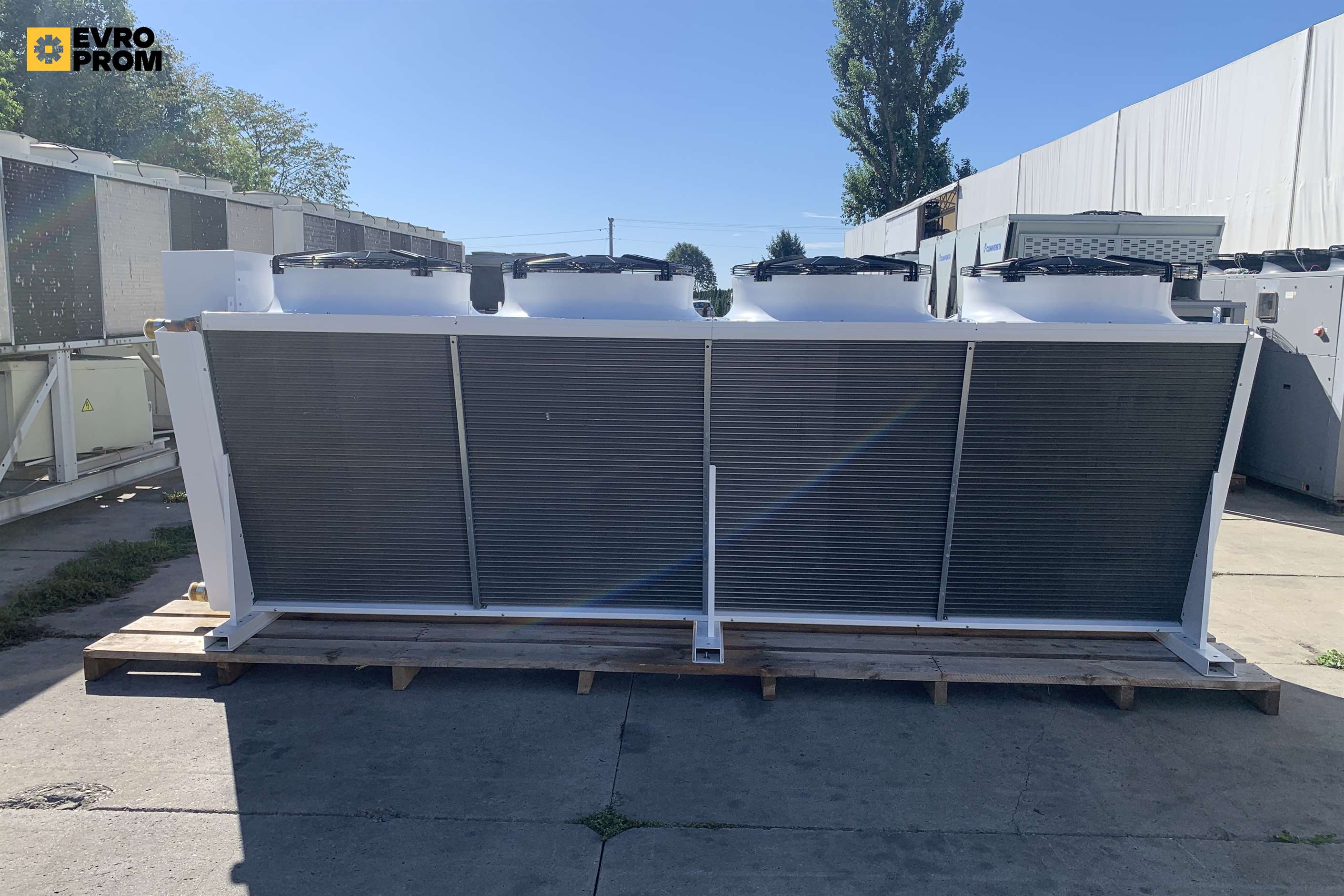 Dry cooler Aermec | 269,7 kW | Nuovo 2023 in vendita - foto 6