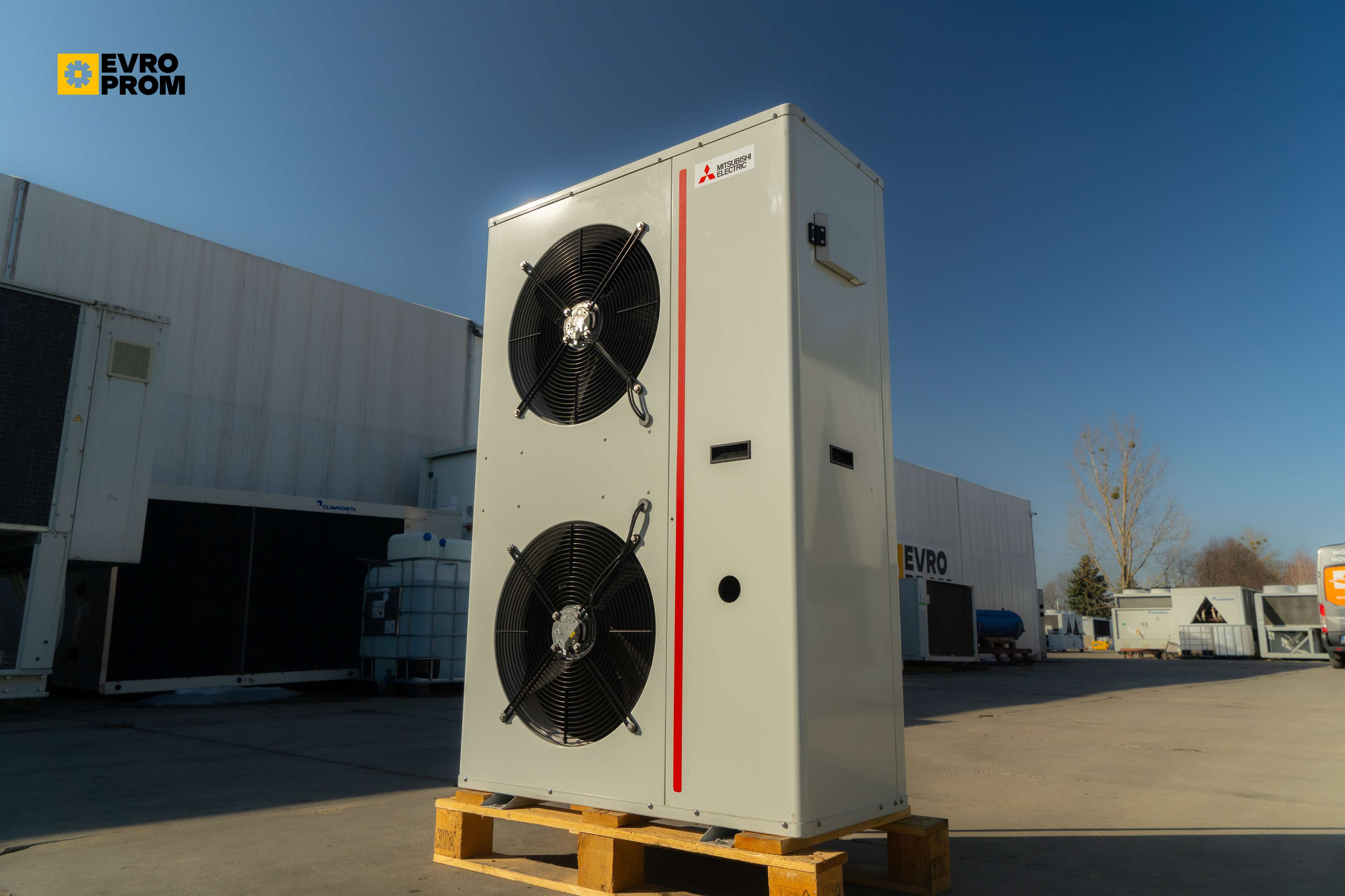 Chiller Climaveneta | 14.9 kW | inverter | 2023 | Nuovo in vendita - foto 2